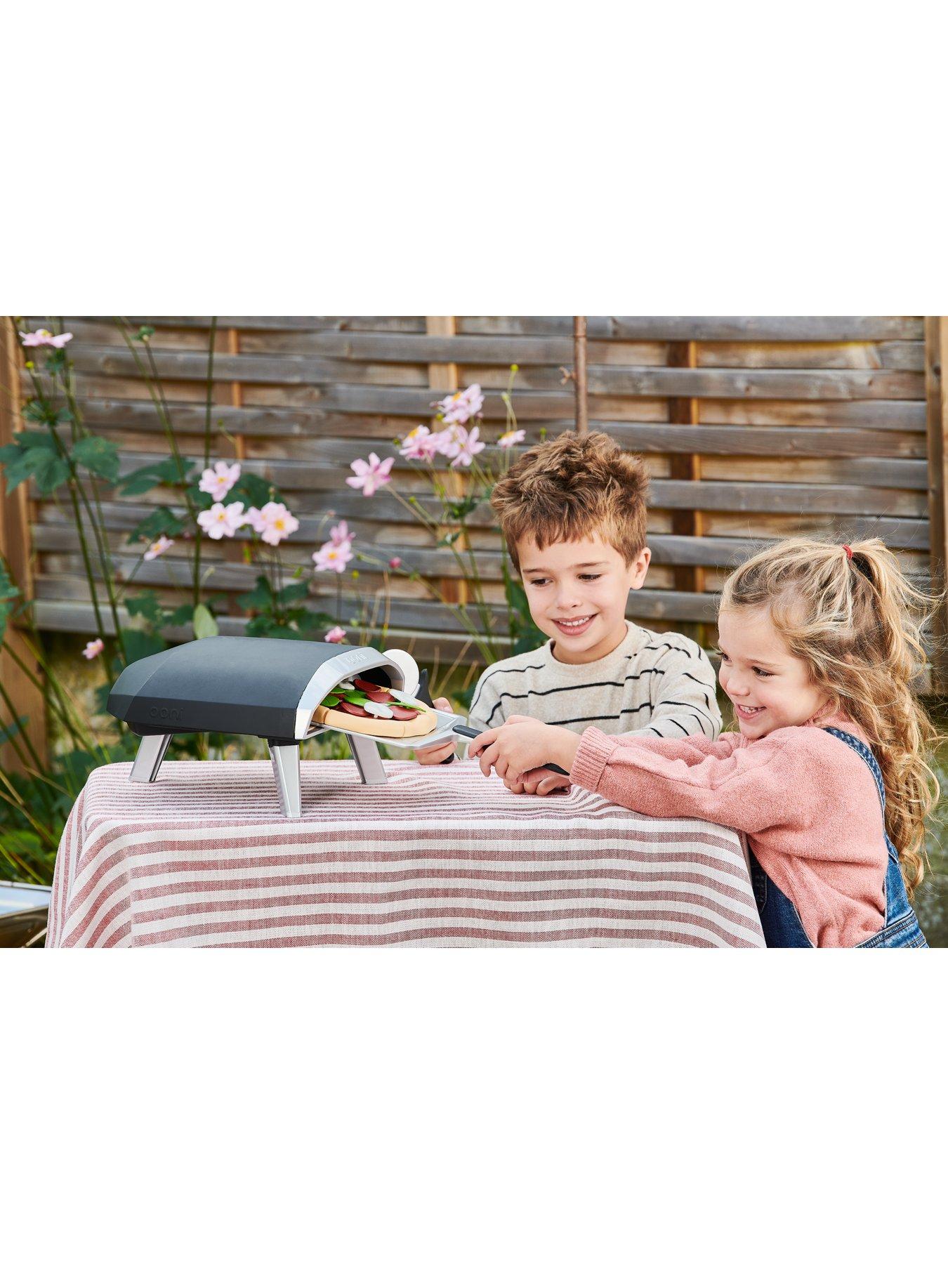 Image 6 of 7 of Casdon Ooni Pizza Oven Playset for Ages 3+