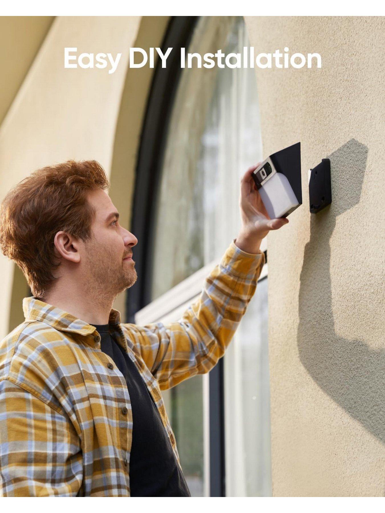 Image 5 of 7 of Eufy Solar Wall Light Cam 2K with No Monthly Fee, Solar Panel, Colour Night Vision
