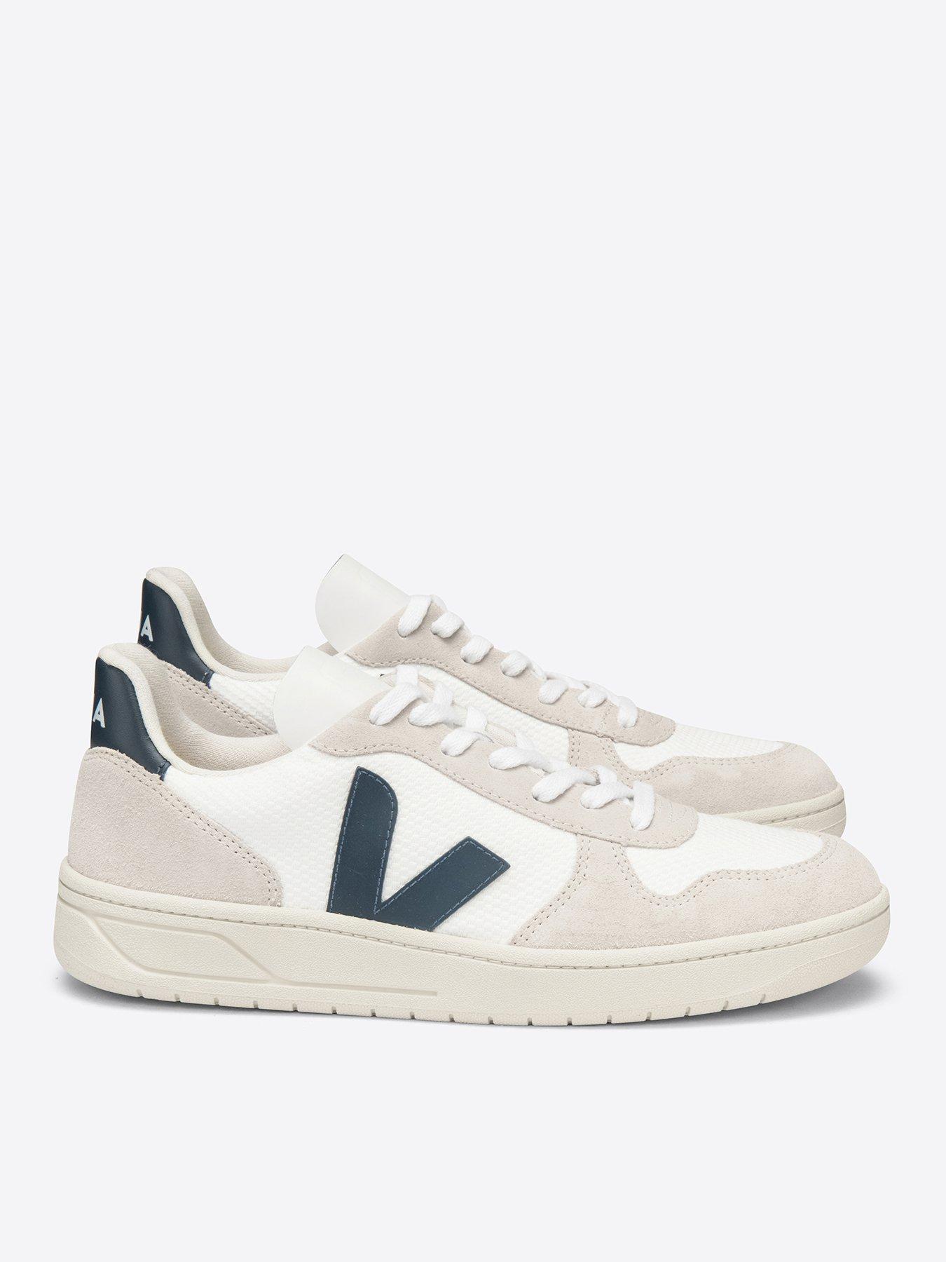 undefined Mens V-10 Trainers - White/Navy