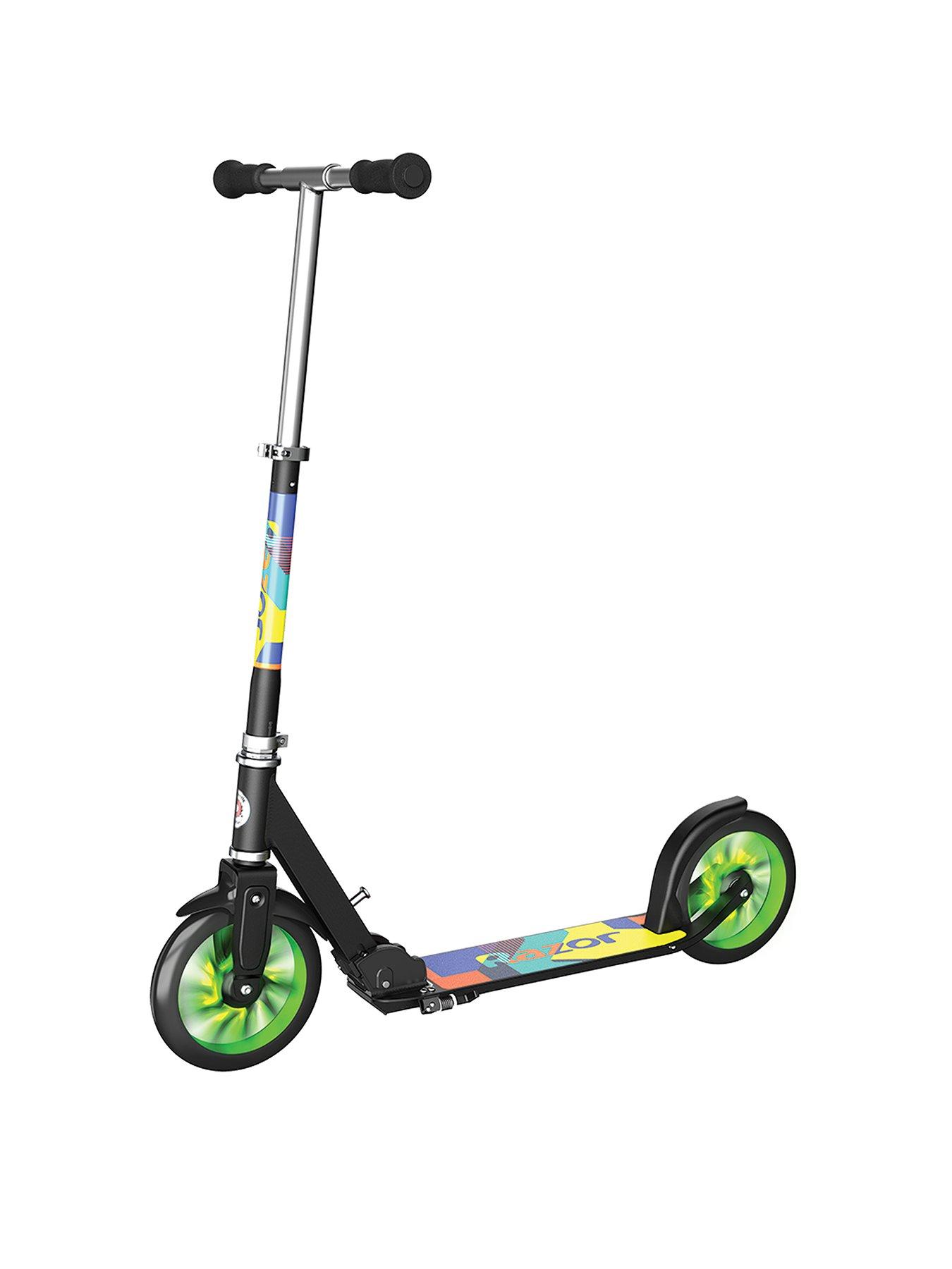 Razor A5 Lux Lighted Scooter - Green
