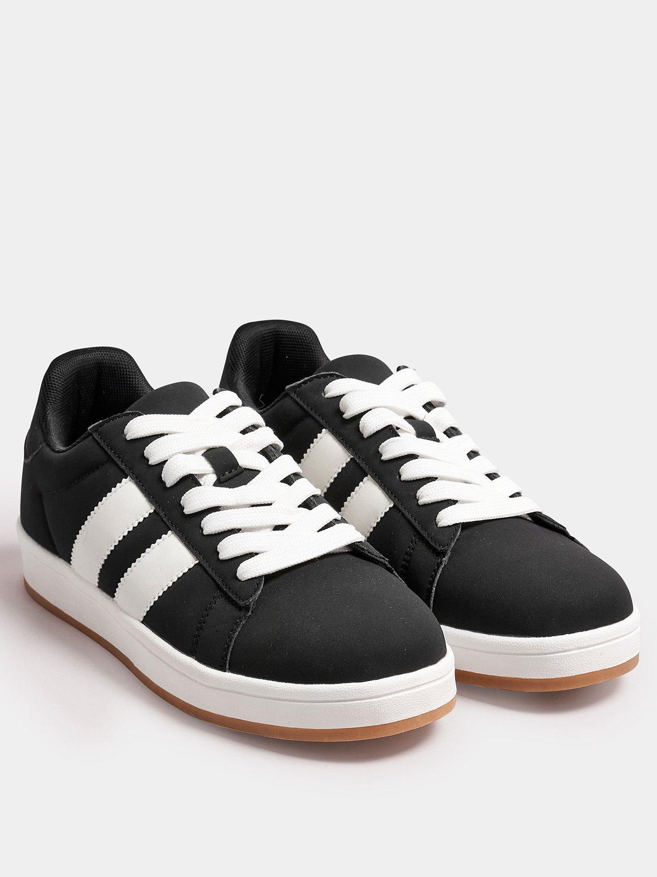Image 2 of 4 of Yours Wide Fit Padded Skate Trainer - Black