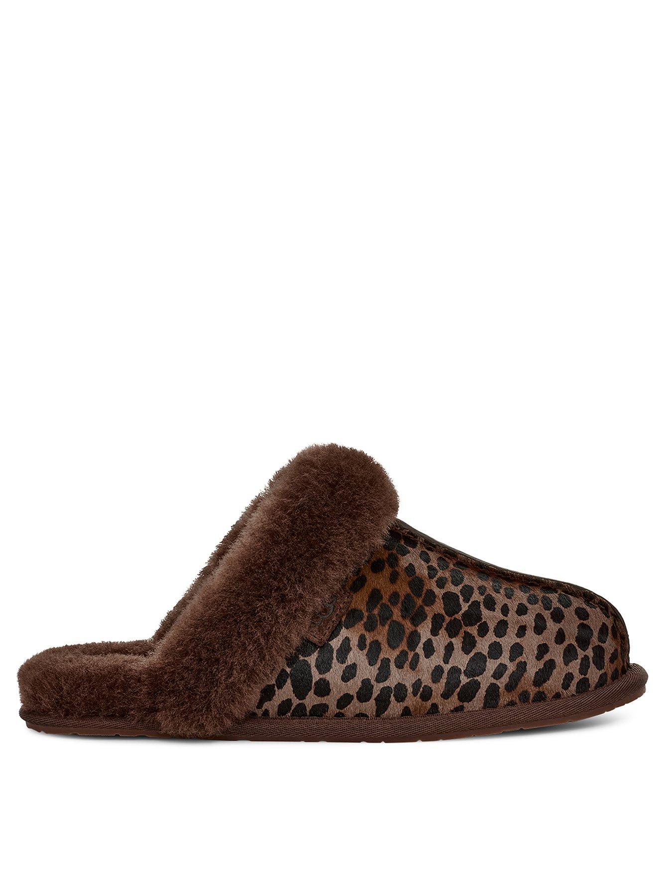 undefined Womens Scuffette Caspian Slippers - Burnt Cedar