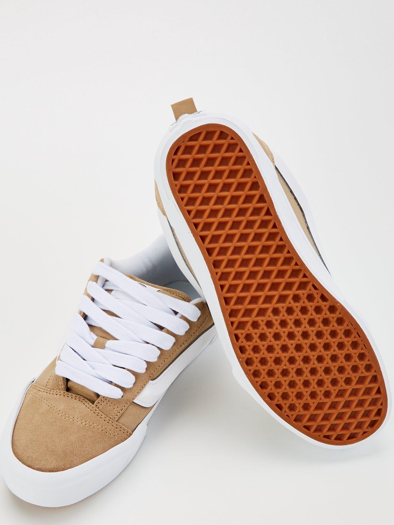 Image 5 of 7 of Vans Men's Knu Skool Trainers - Khaki