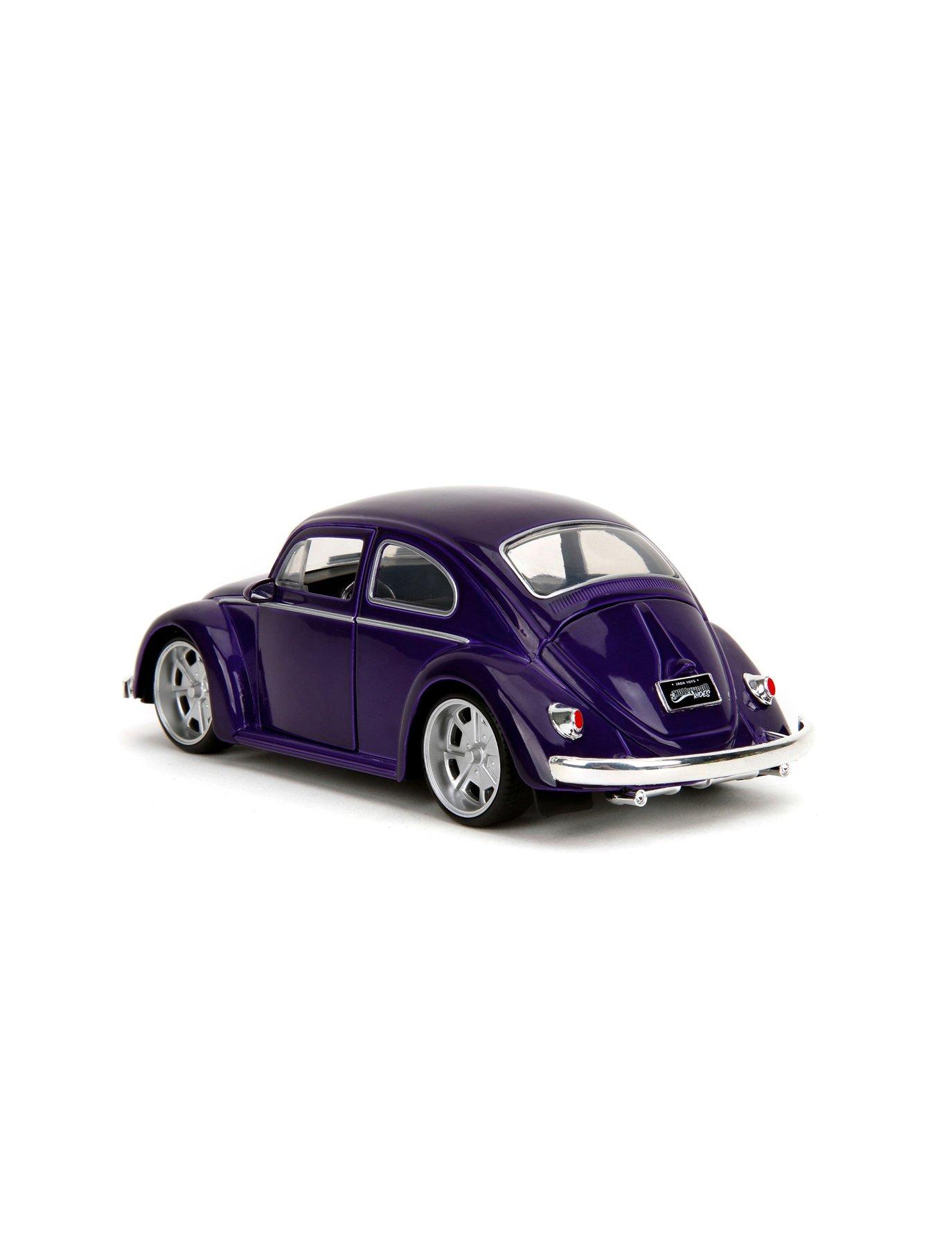 Wednesday Volkswagen Beetle 1:24 Die-Cast with Figure | Littlewoods