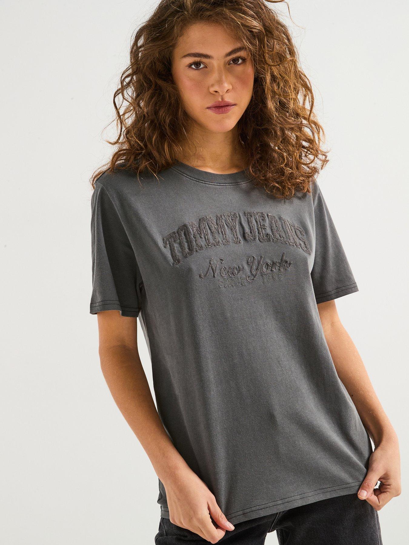  image of tommy-jeans-varisty-logo-oversized-t-shirt-black