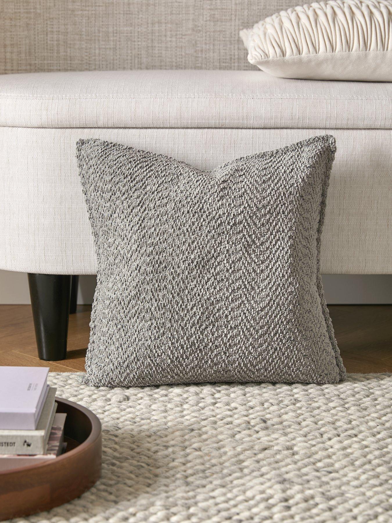 michelle-keegan-home-mottled-boucle-cushion-45-x-45cm