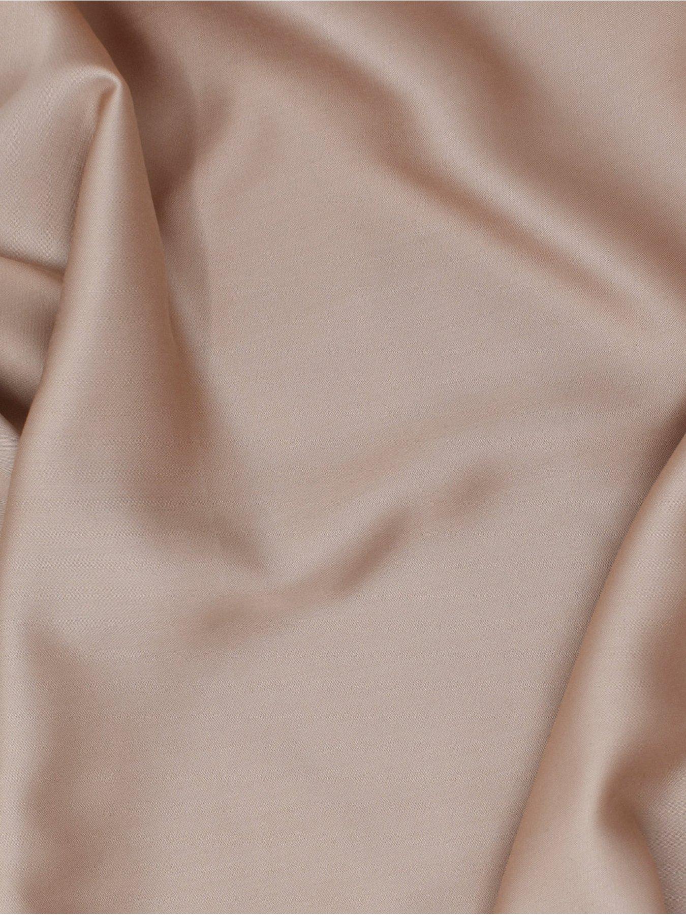  image of panda-london-panda-100-bamboo-fitted-sheet-pink