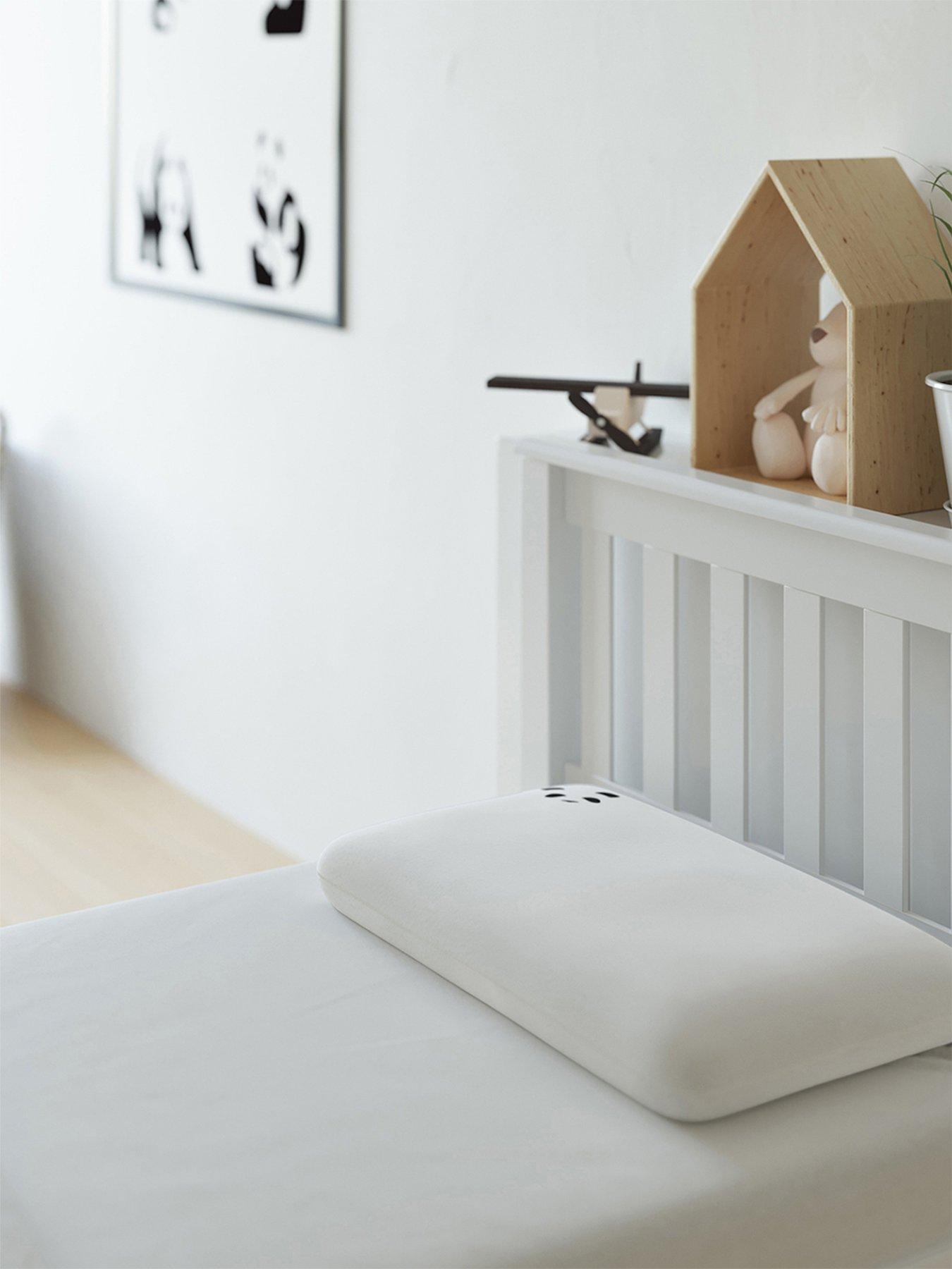 Panda London Luxury Toddler Bamboo  &  Memory Foam Pillow - White