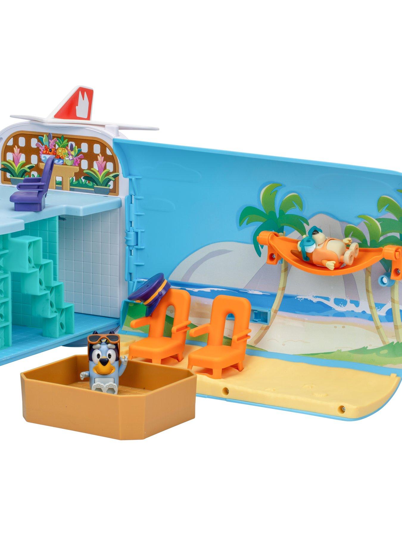 Image 4 of 7 of Bluey 3 in 1 Transforming Plane Playset