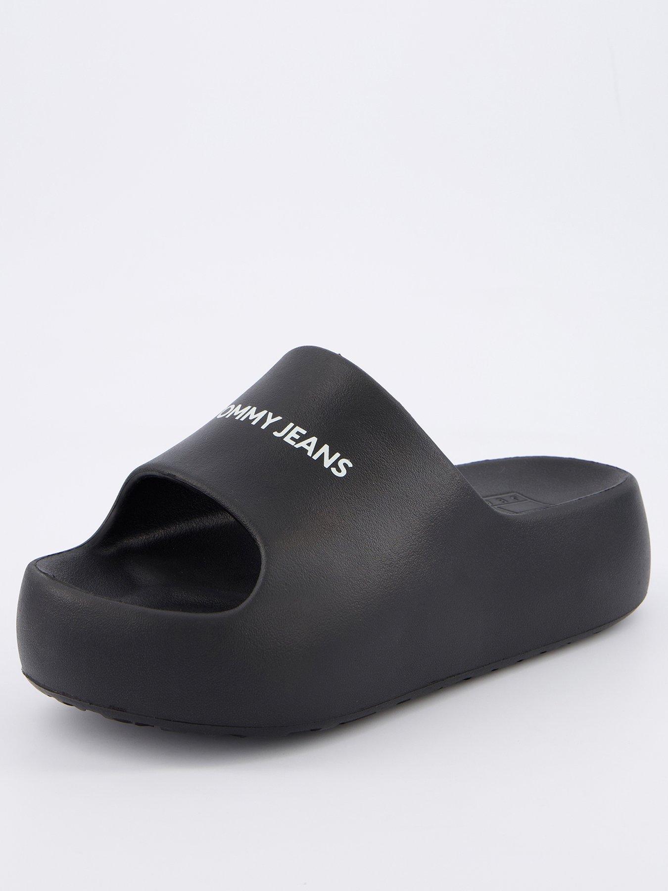 tommy-jeans-flatform-logo-pool-slider-black