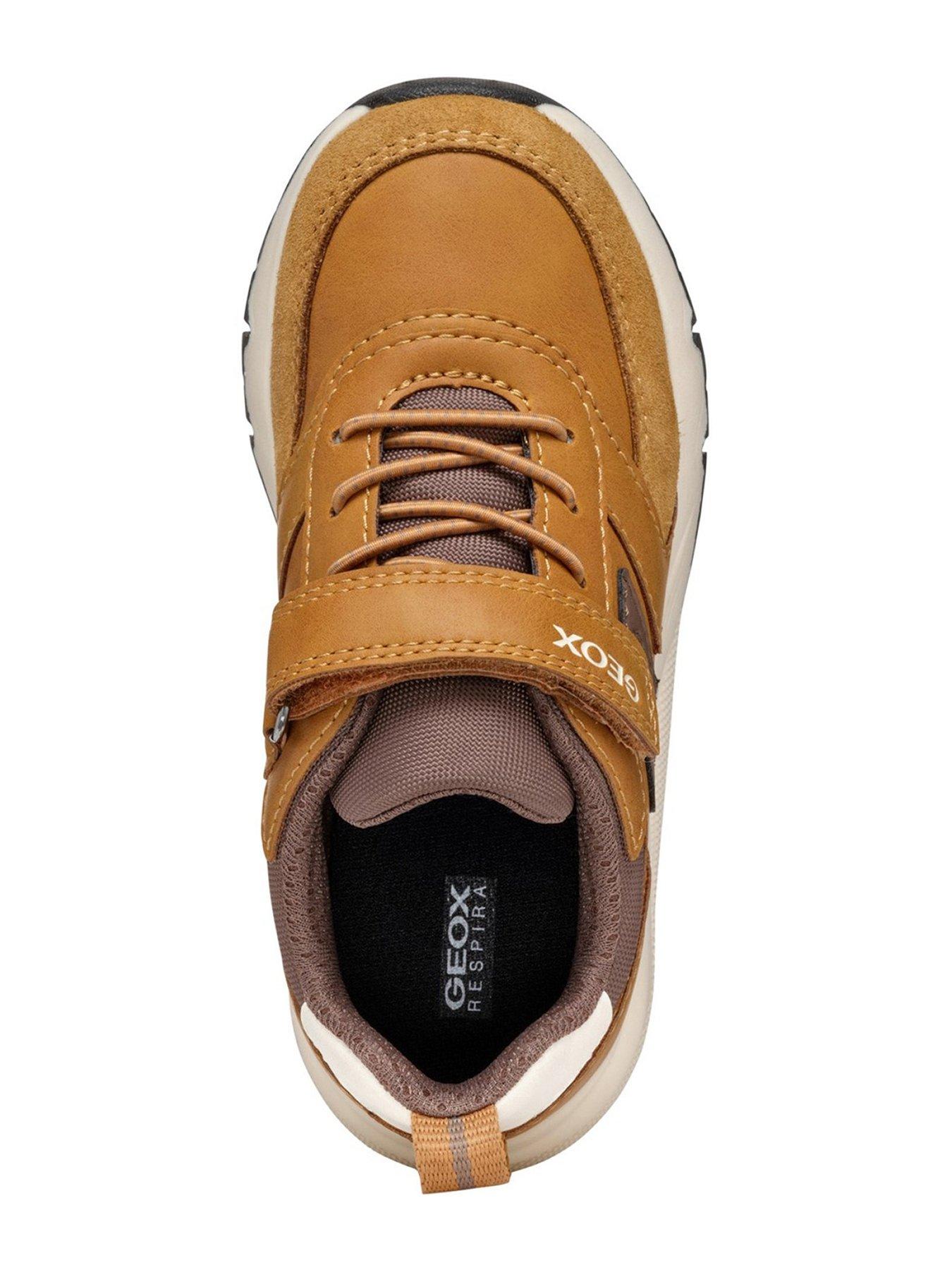  image of geox-rooner-trainer