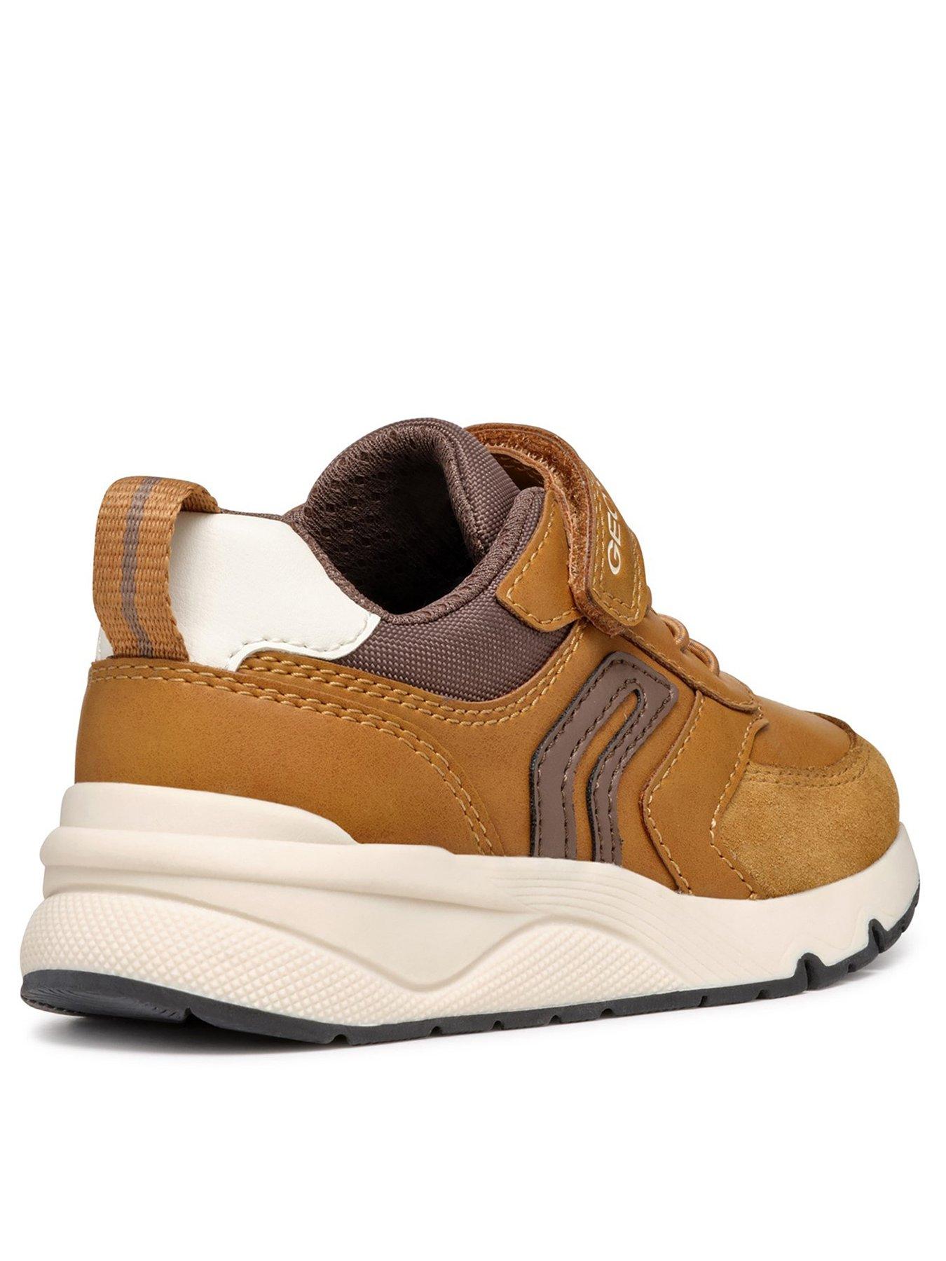  image of geox-rooner-trainer