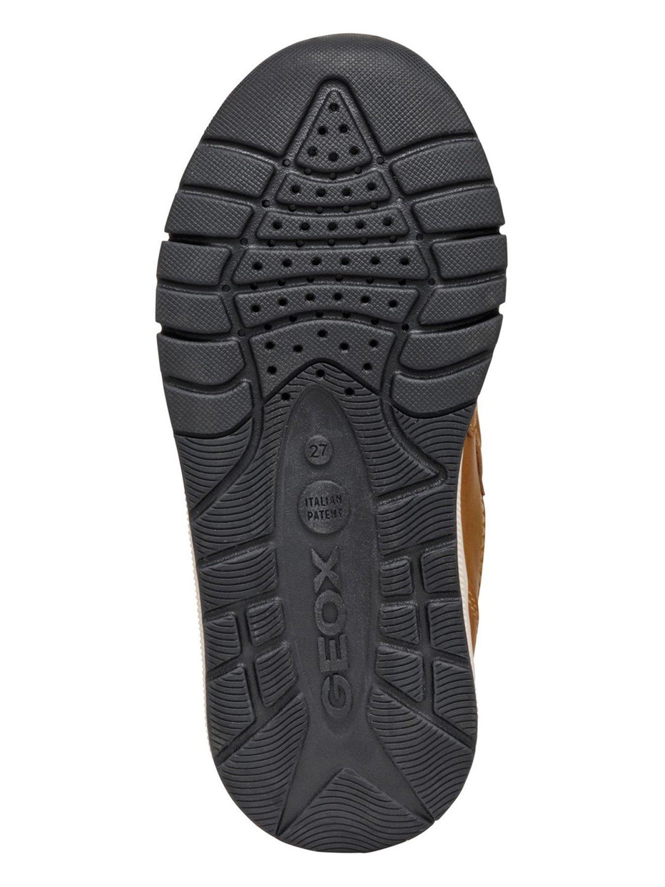  image of geox-rooner-trainer