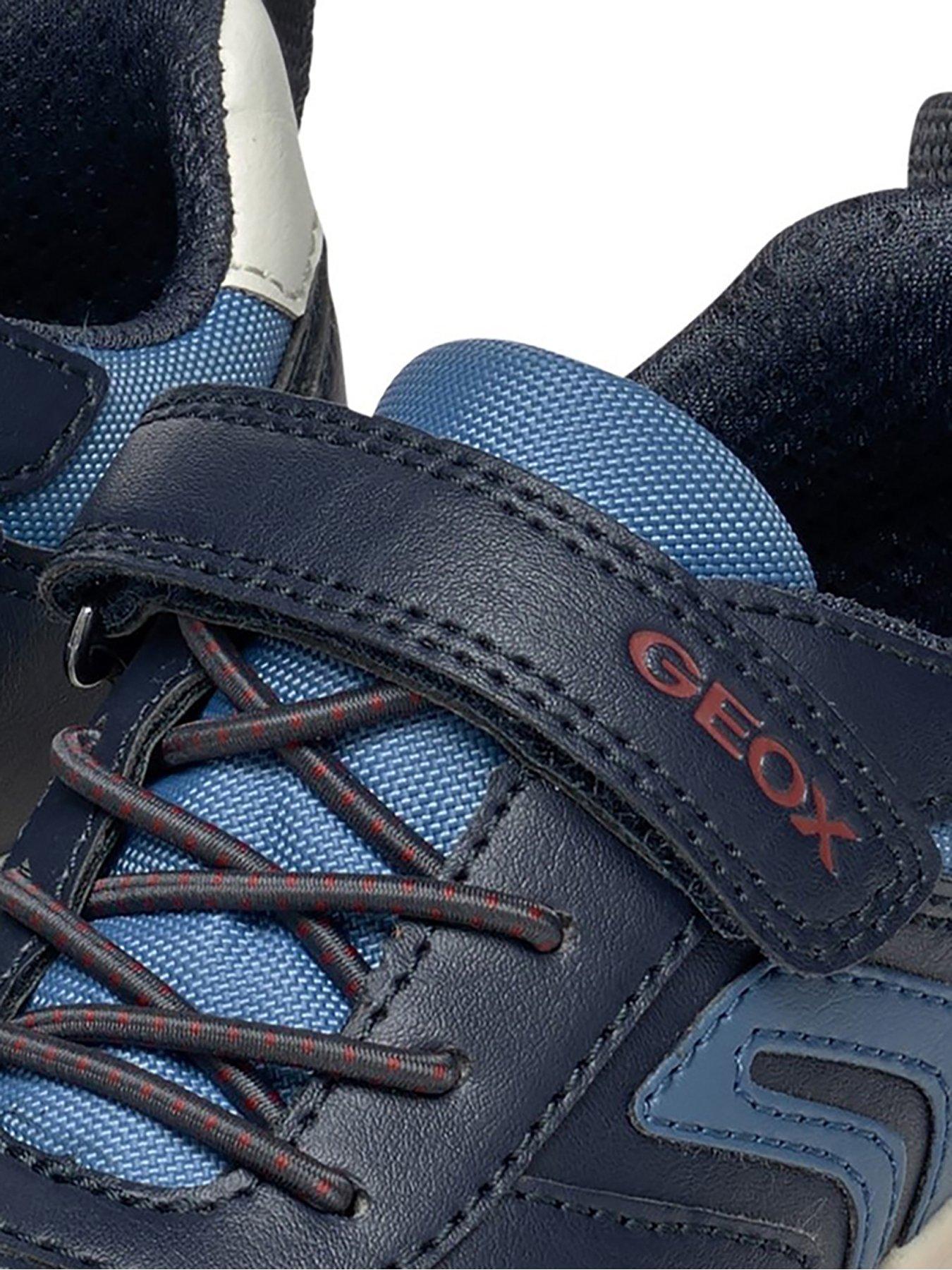  image of geox-rooner-trainer