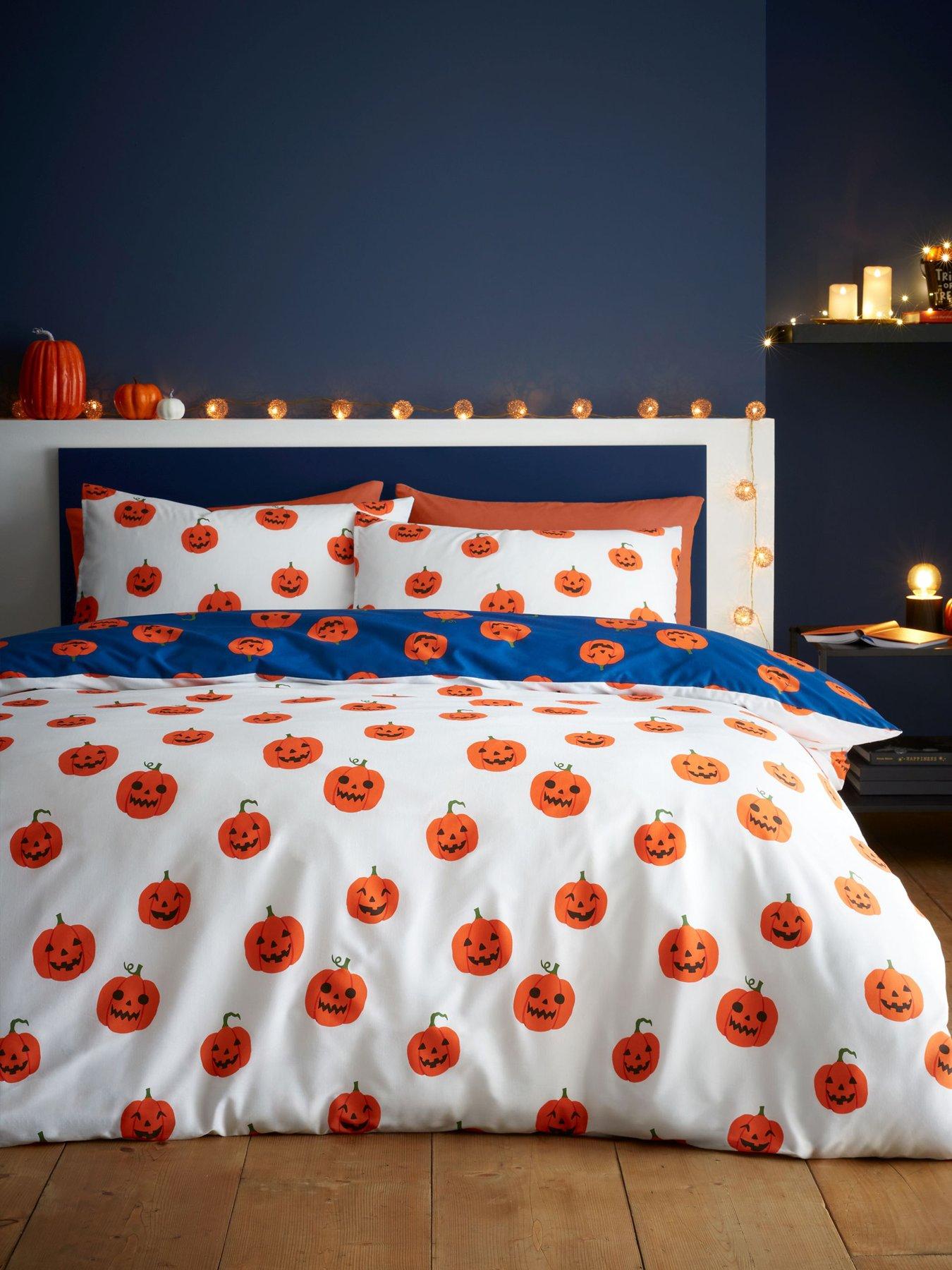 Image 3 of 6 of Catherine Lansfield Halloween Pumpkins Reversible Duvet Cover Set - Navy