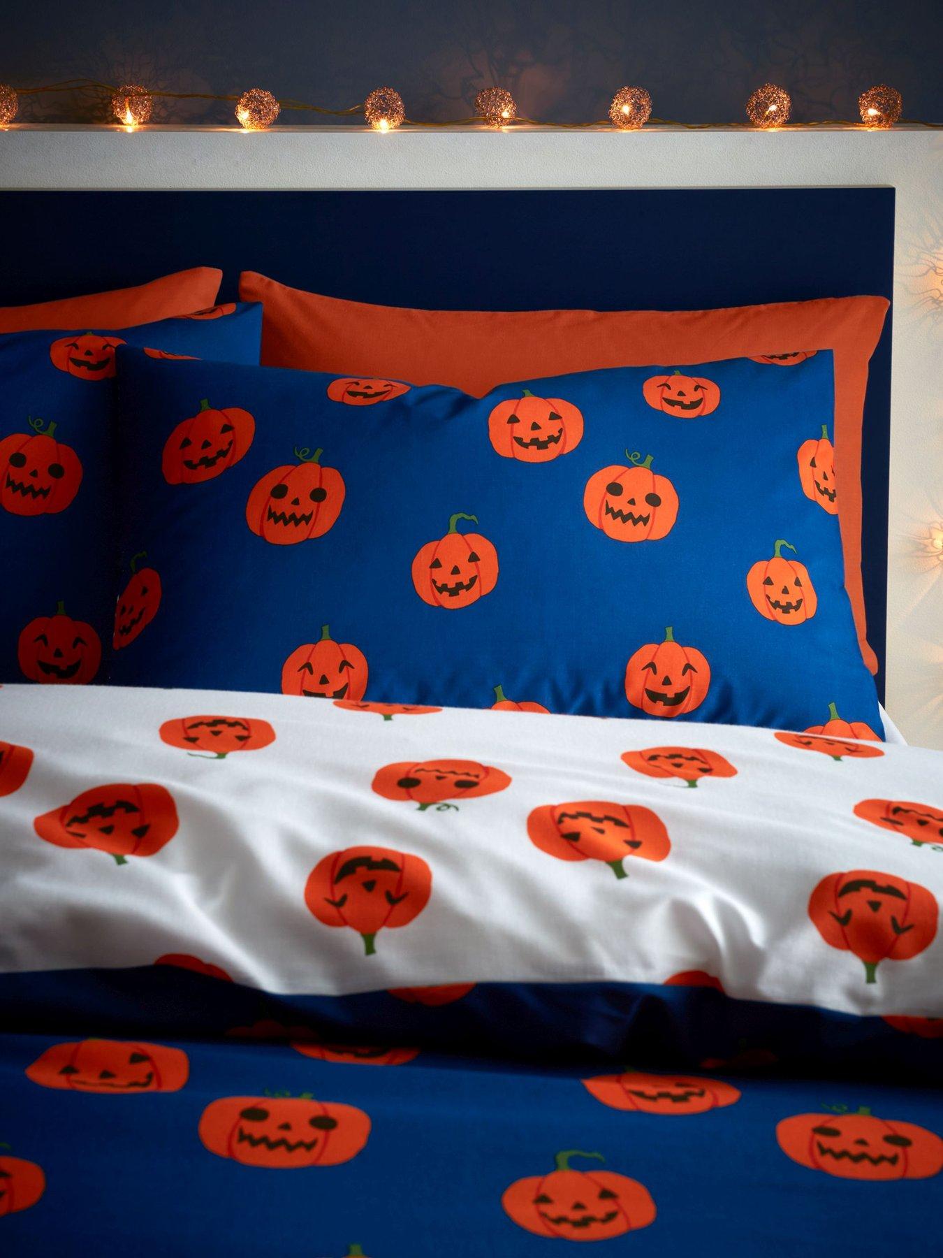 Image 4 of 6 of Catherine Lansfield Halloween Pumpkins Reversible Duvet Cover Set - Navy