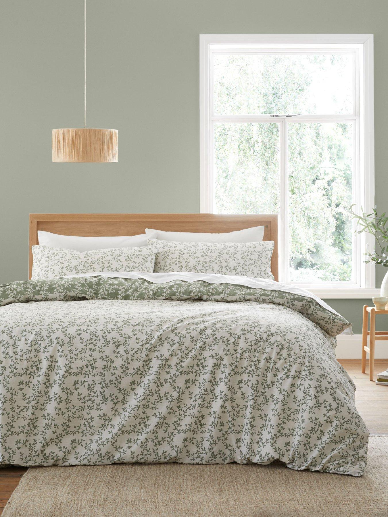  image of bianca-shadow-leaves-green-100-cotton-duvet-set
