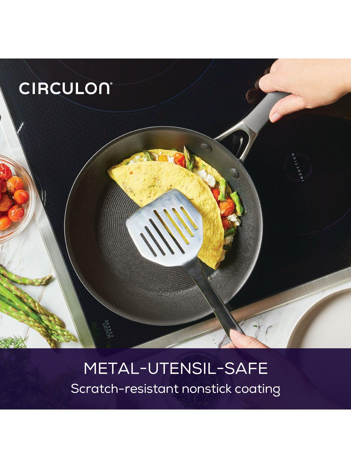 Image 7 of 8 of Circulon ScratchDefence A1 26 cm&nbsp;Chef&rsquo;s Pan with Toughened Glass Lid
