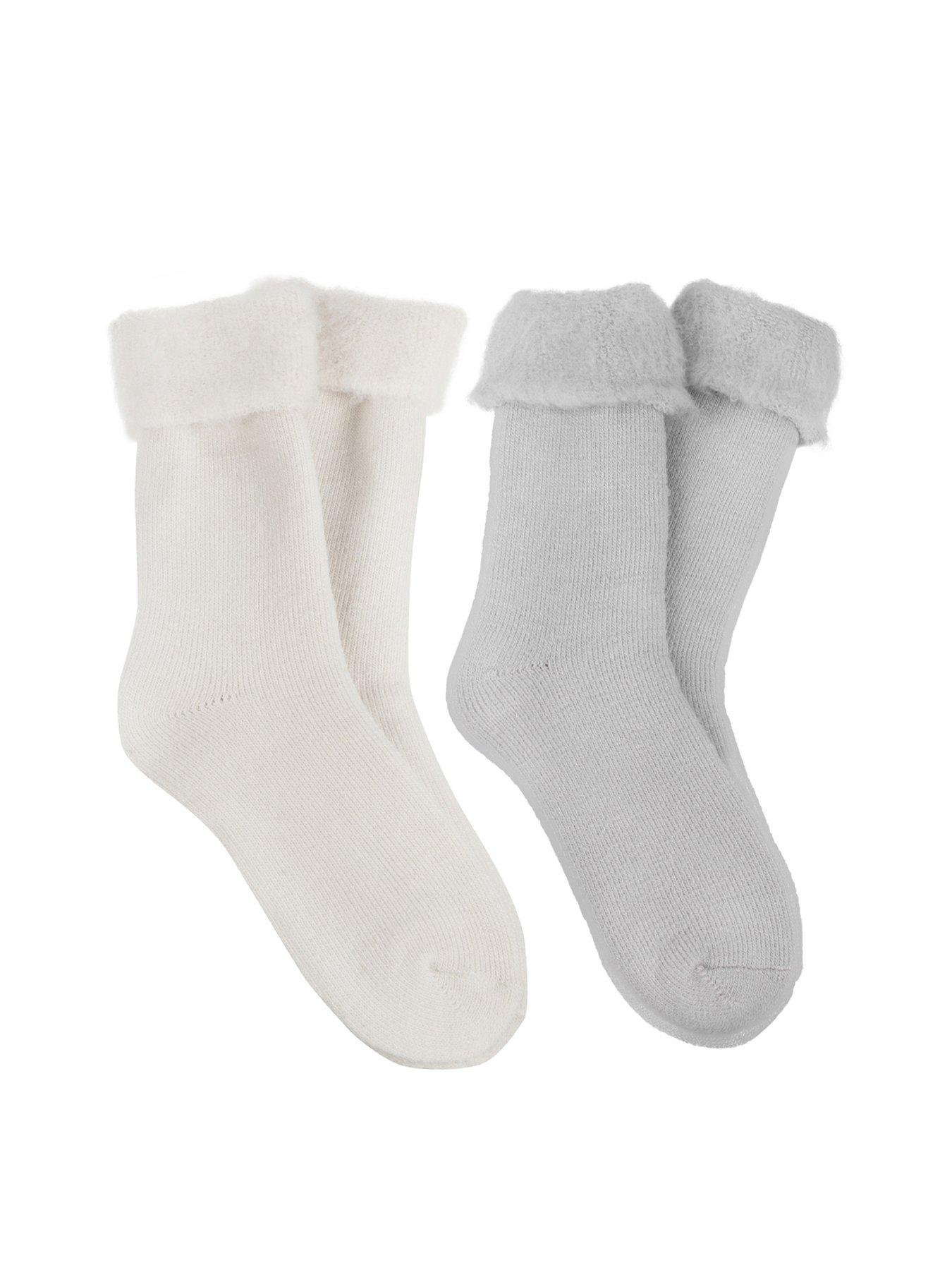 totes-2packnbspbrushed-bed-socks-grey