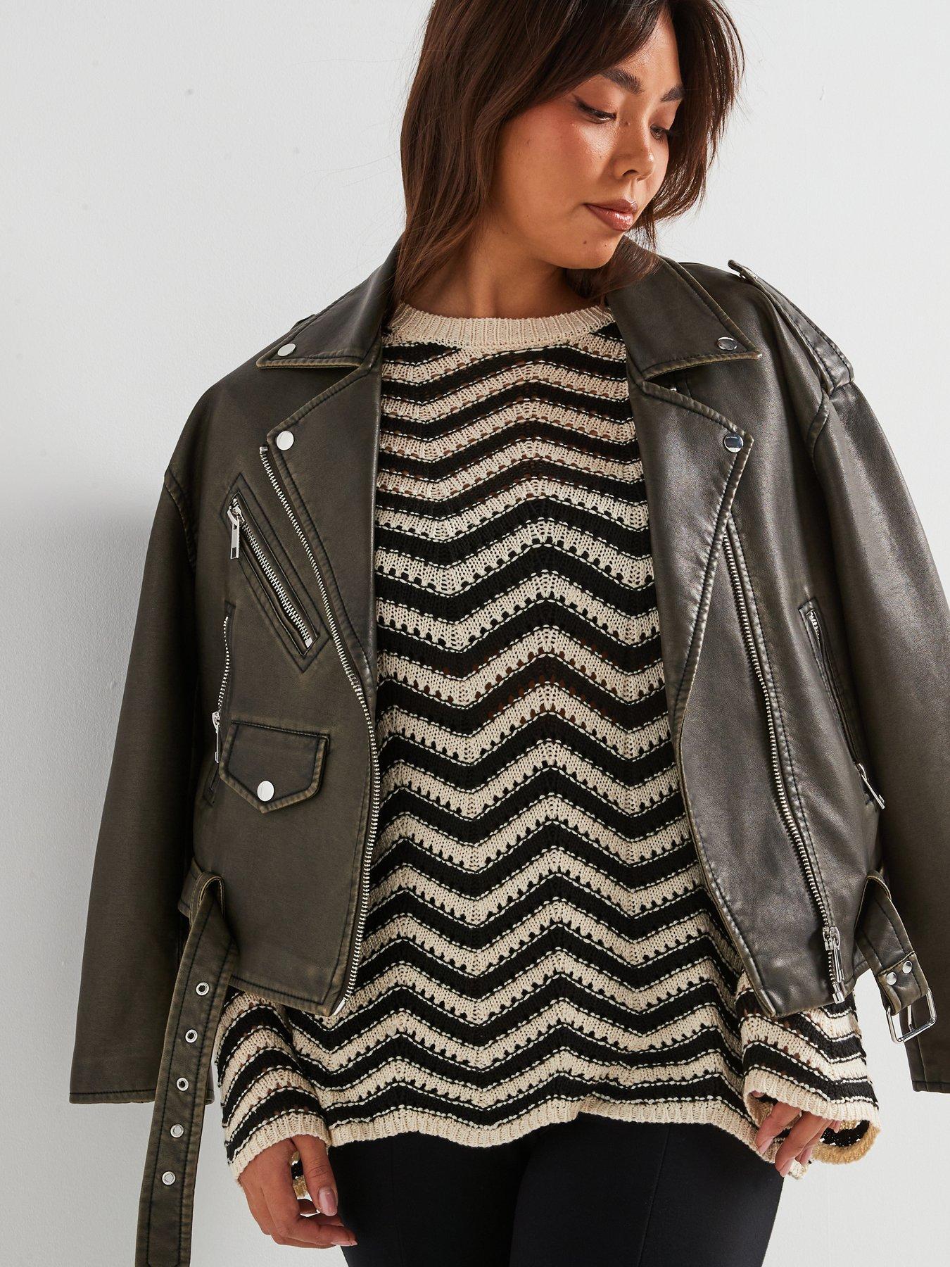  image of v-by-very-curve-chevron-fluted-sleeve-jumper-black