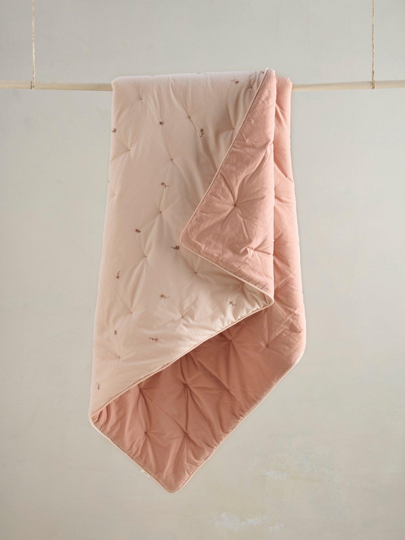 undefined Quilt - Cotbed/Cot - Welcome To The World Wildflower