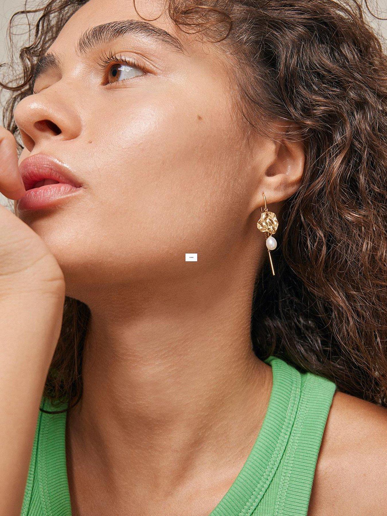 image of enamel-copenhagen-kia-pearl-earrings-18ct-yellow-gold-plated-925-sterling-silver-and-pearl