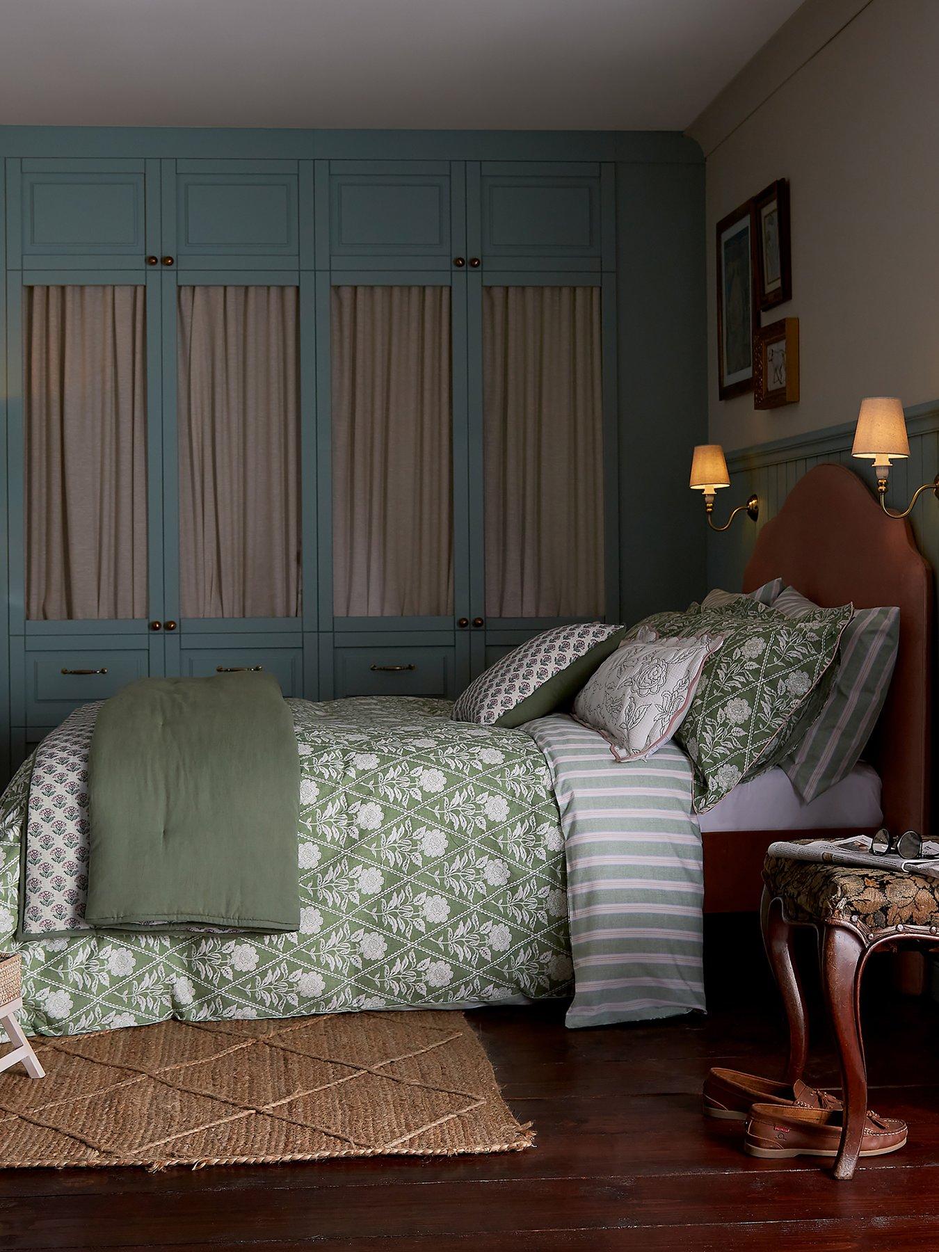 joules-juliette-100-cotton-percale-stamp-green-duvet-set