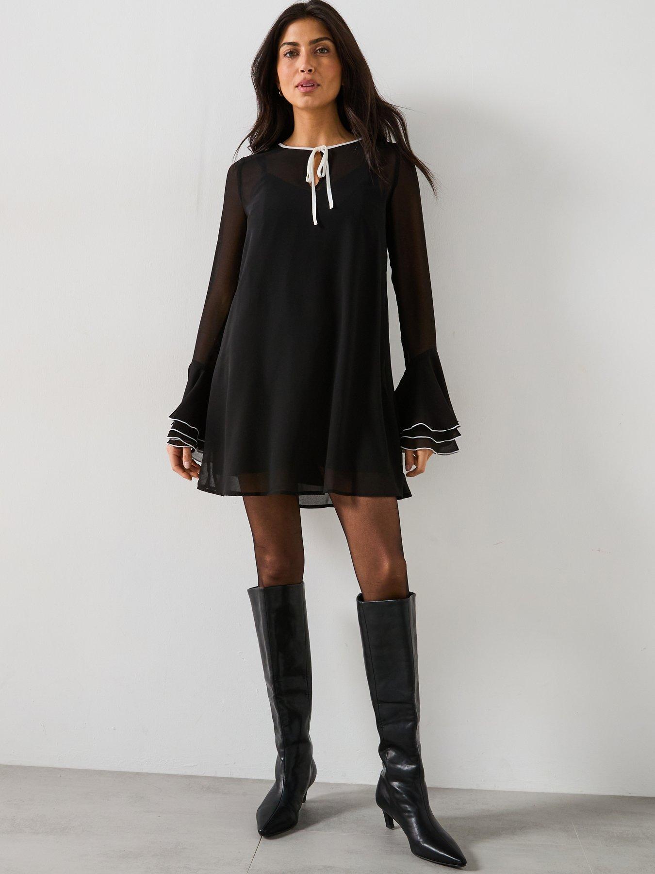 undefined Contrast Ruffle Shift Mini Dress - Black