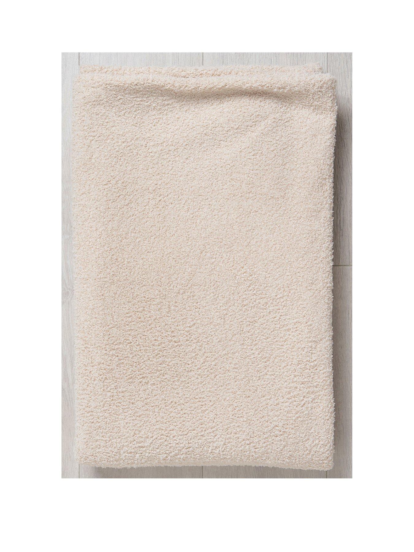 Image 2 of 7 of The Very Collection Teddy Soft Throw