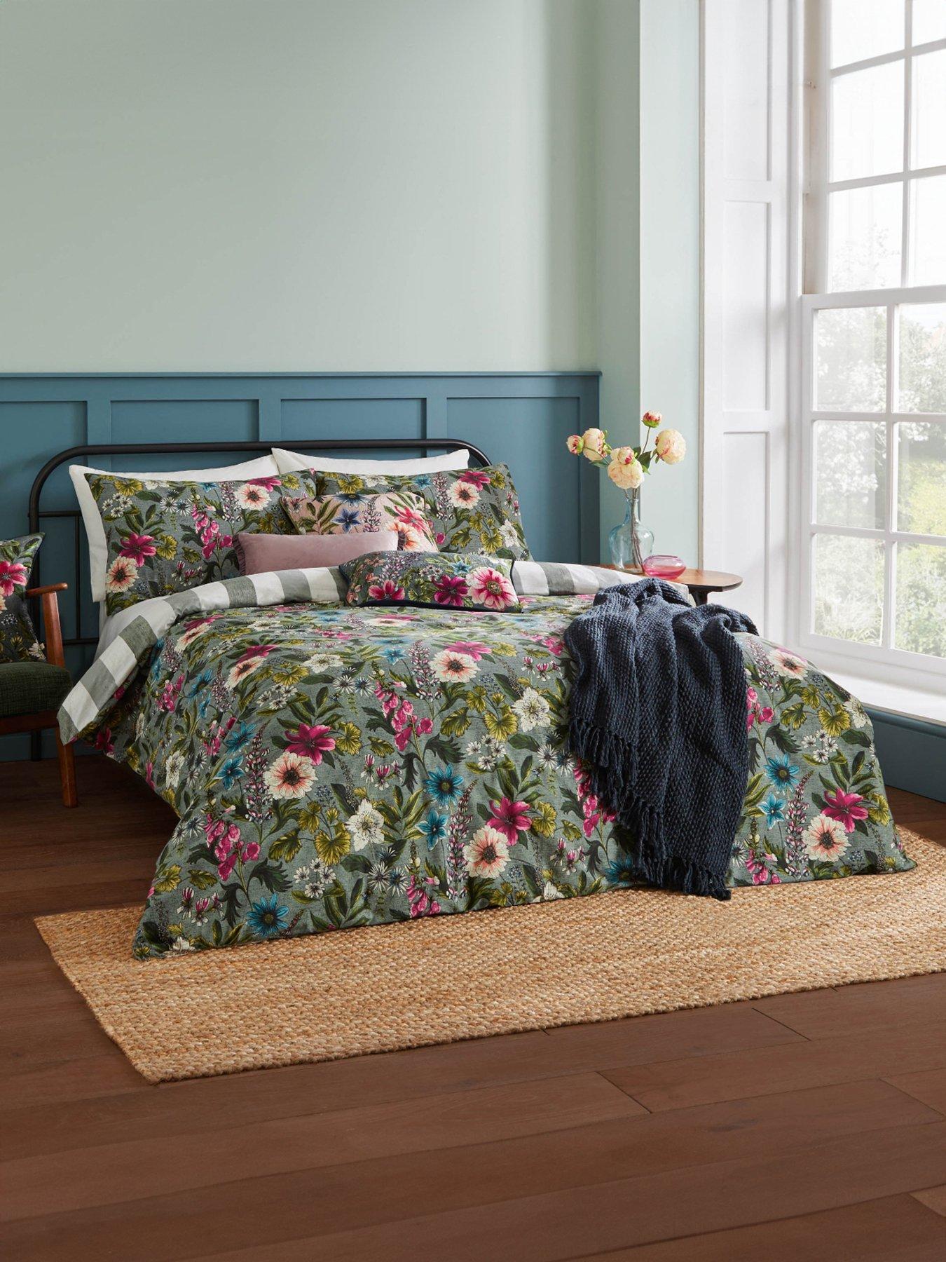 Image 1 of 4 of Wylder Hidcote Manor Duvet Cover Set