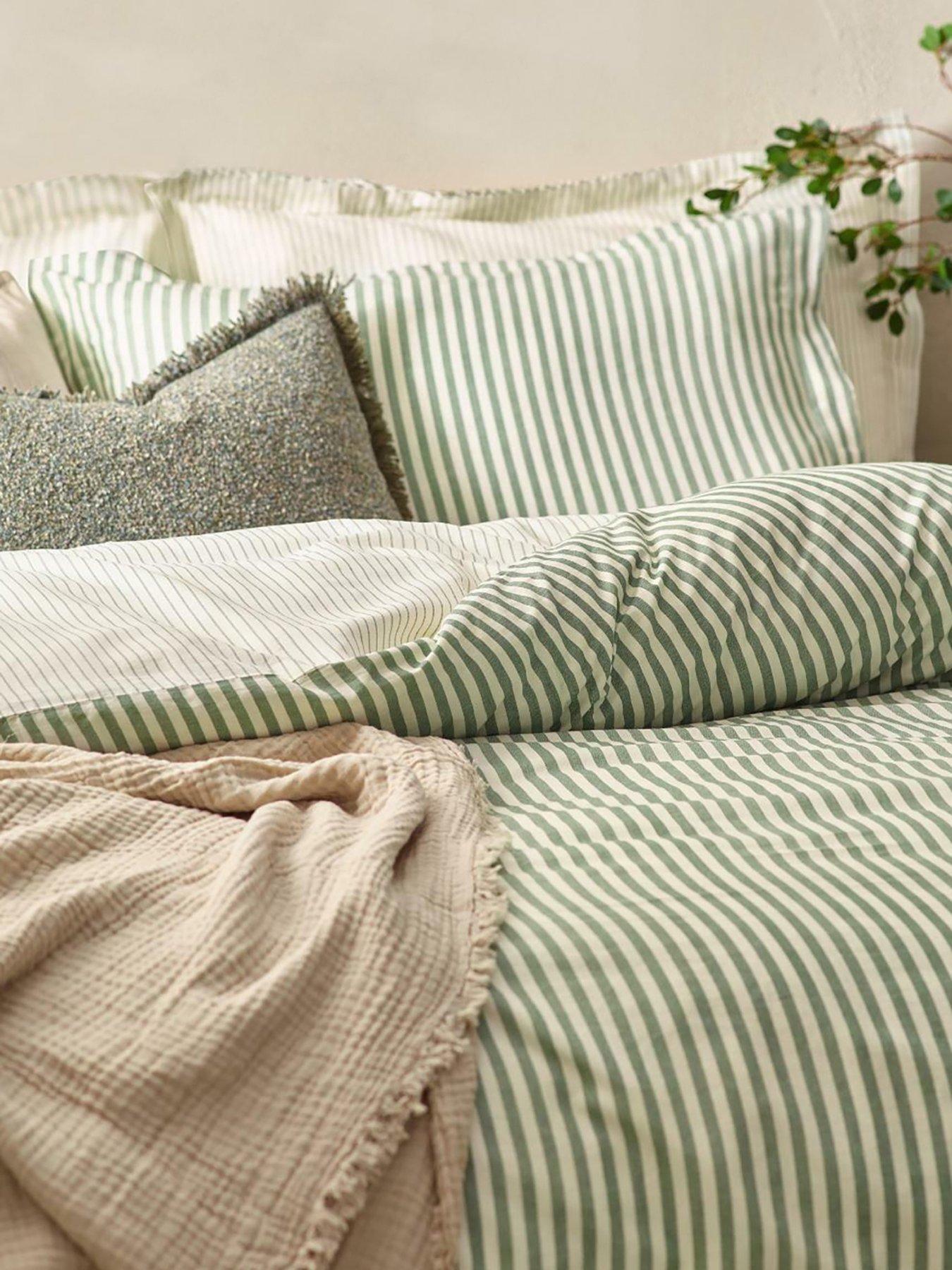 Image 5 of 5 of Yard Hebden Stripe 100% Cotton Duvet Set Forest