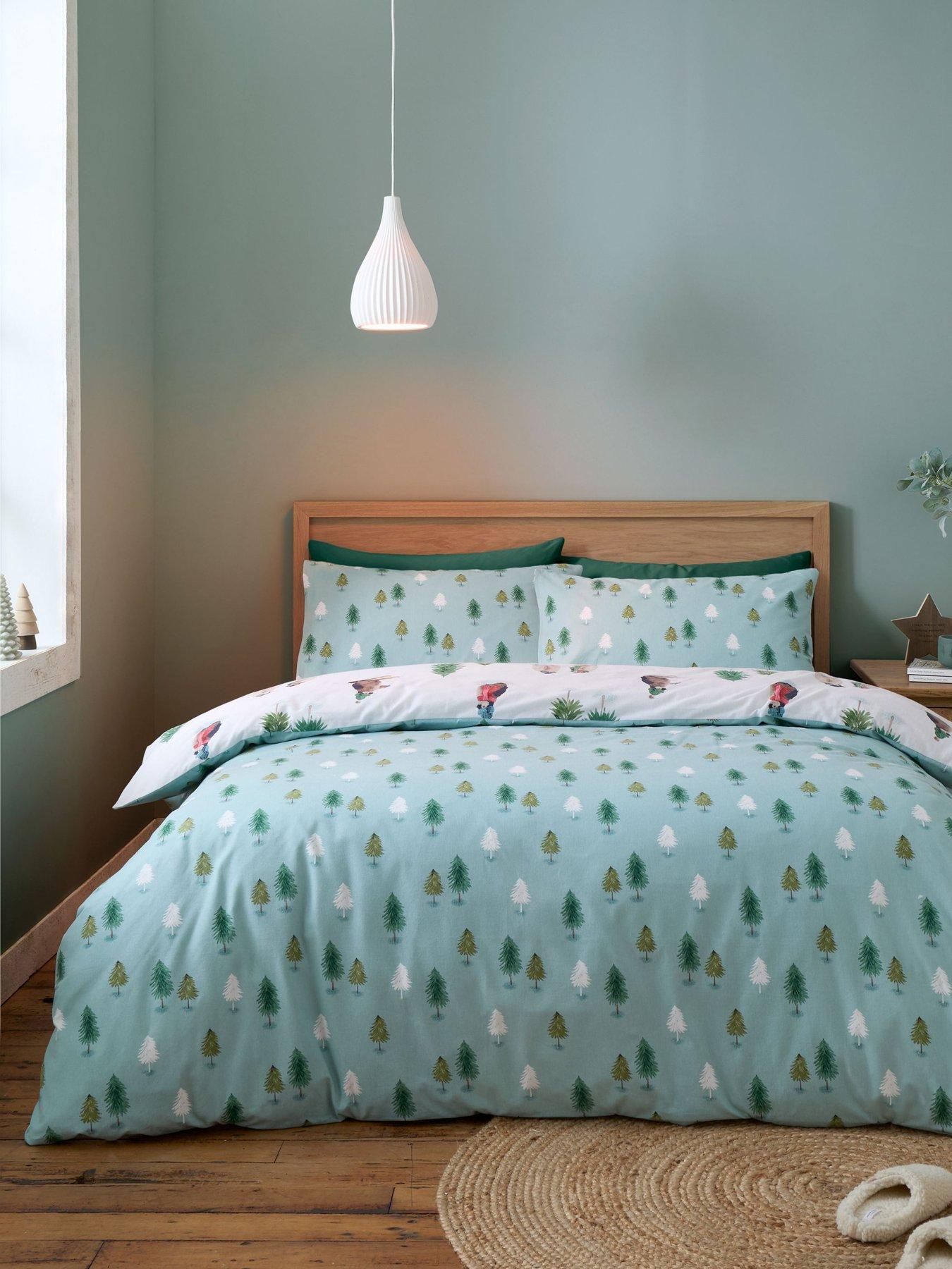 Image 3 of 6 of Catherine Lansfield Brushed Snowy Penguin Christmas Duvet Set