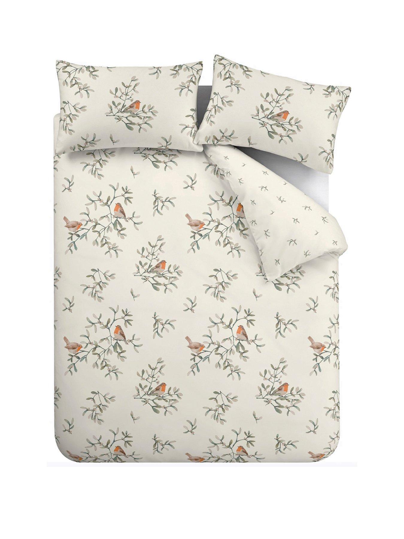 Image 2 of 7 of Catherine Lansfield Brushed Mistletoe Robins Christmas Duvet Set
