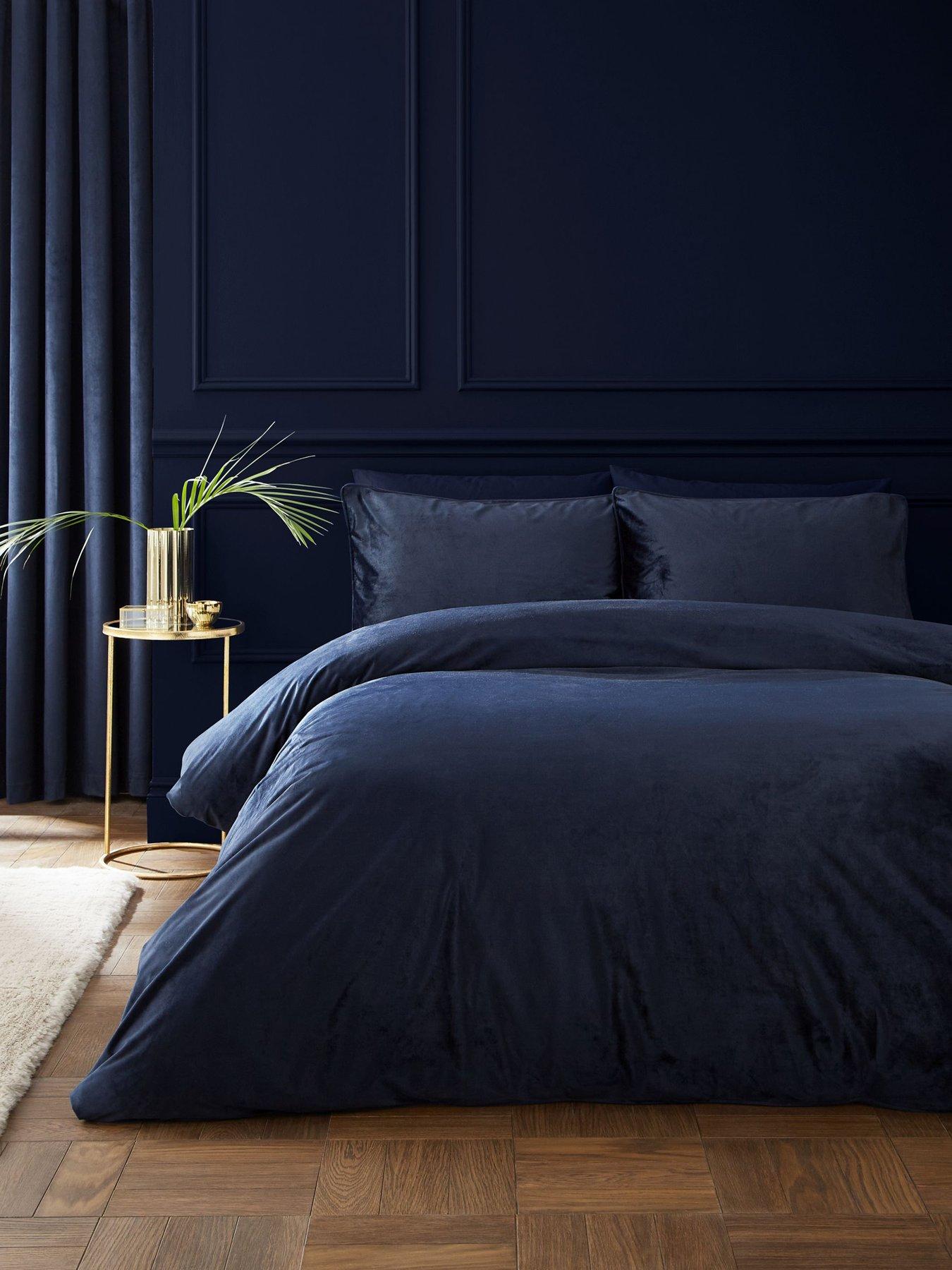 Catherine Lansfield Kingsley Matt Velvet Navy Duvet Set- Single