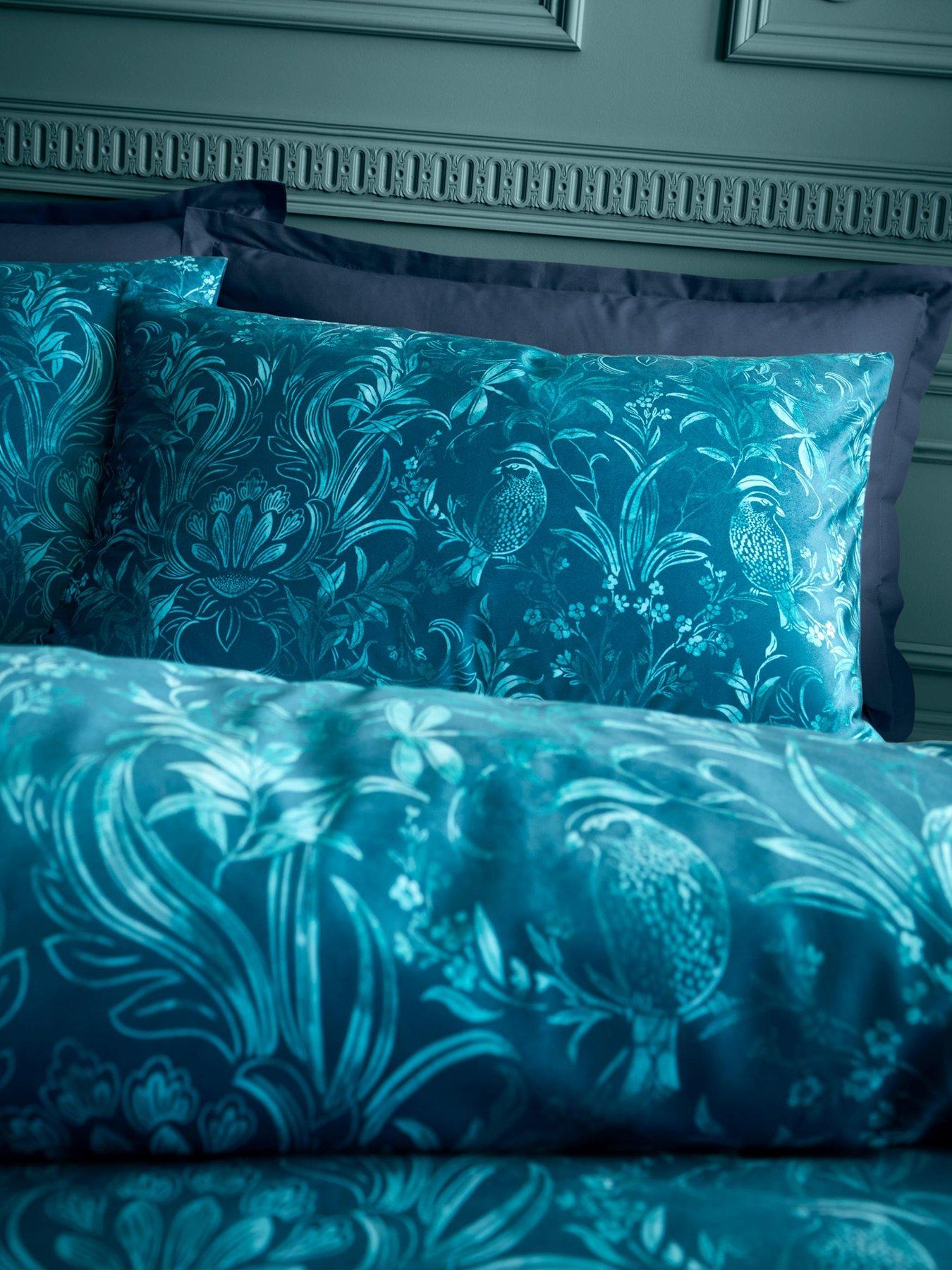 Regal Lion CW2608030CL Duvet Cover Set