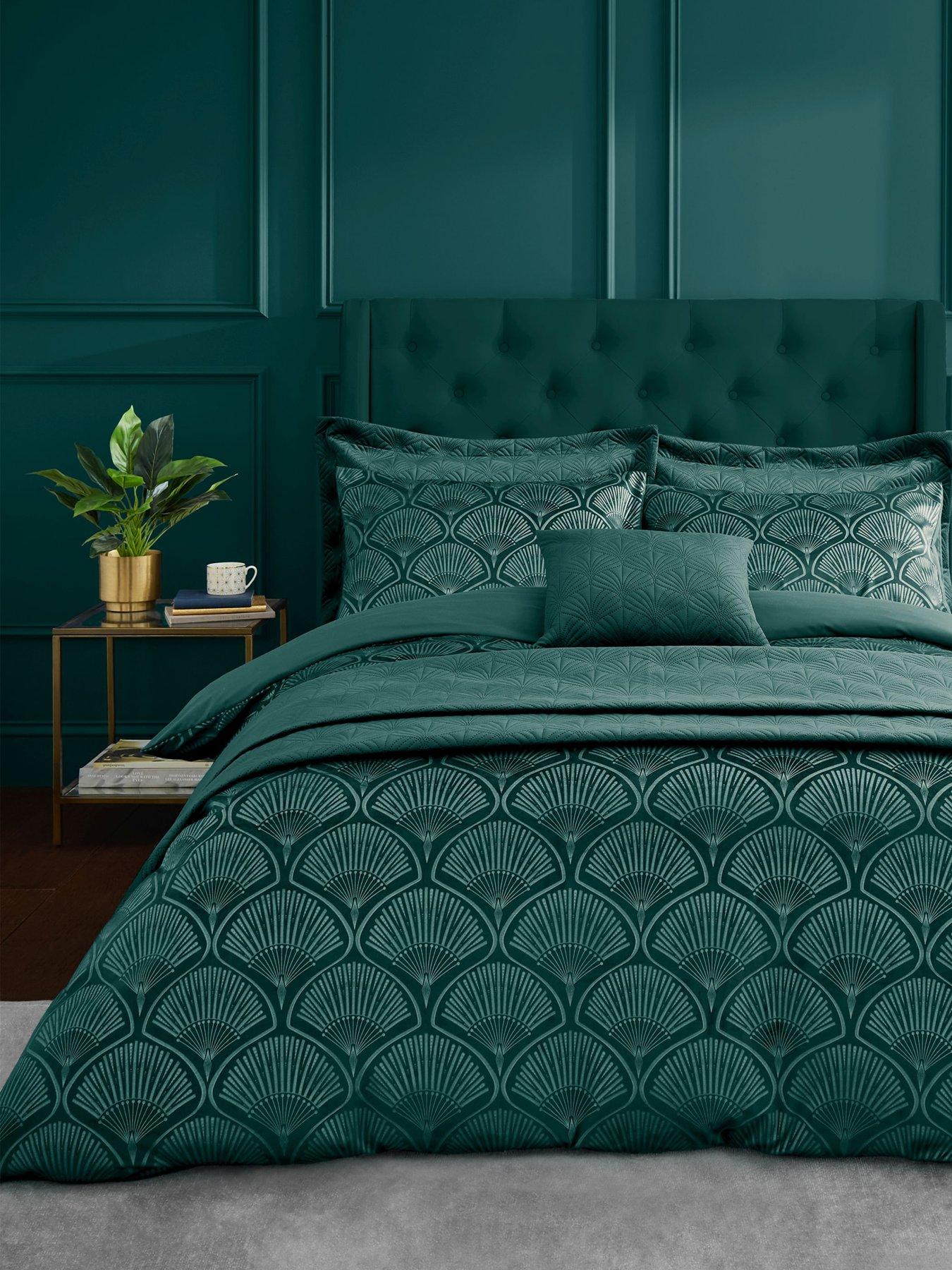 Catherine Lansfield Art Deco Pearl Duvet Cover Set in Green