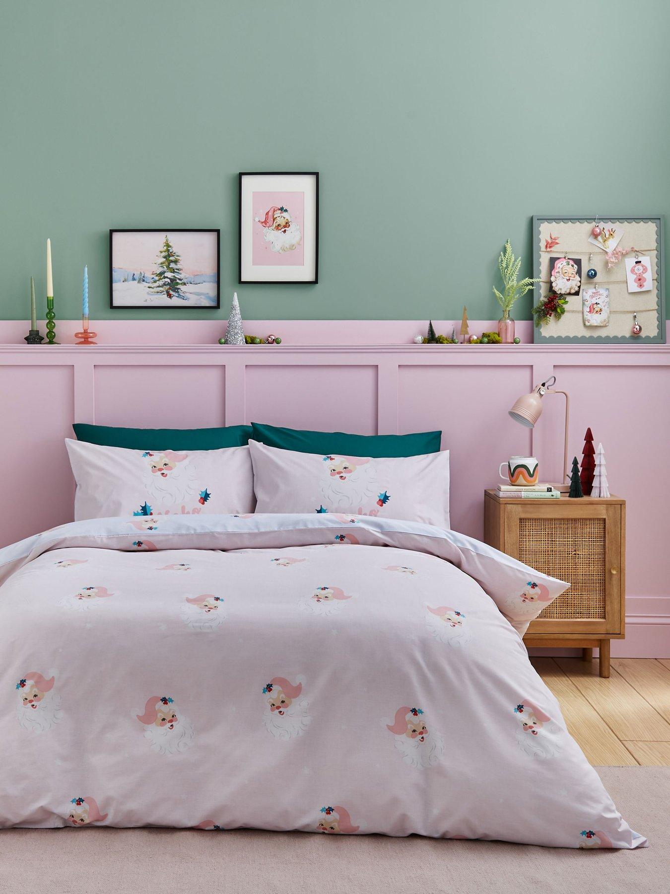  image of catherine-lansfield-vintage-christmas-santa-duvet-set--single