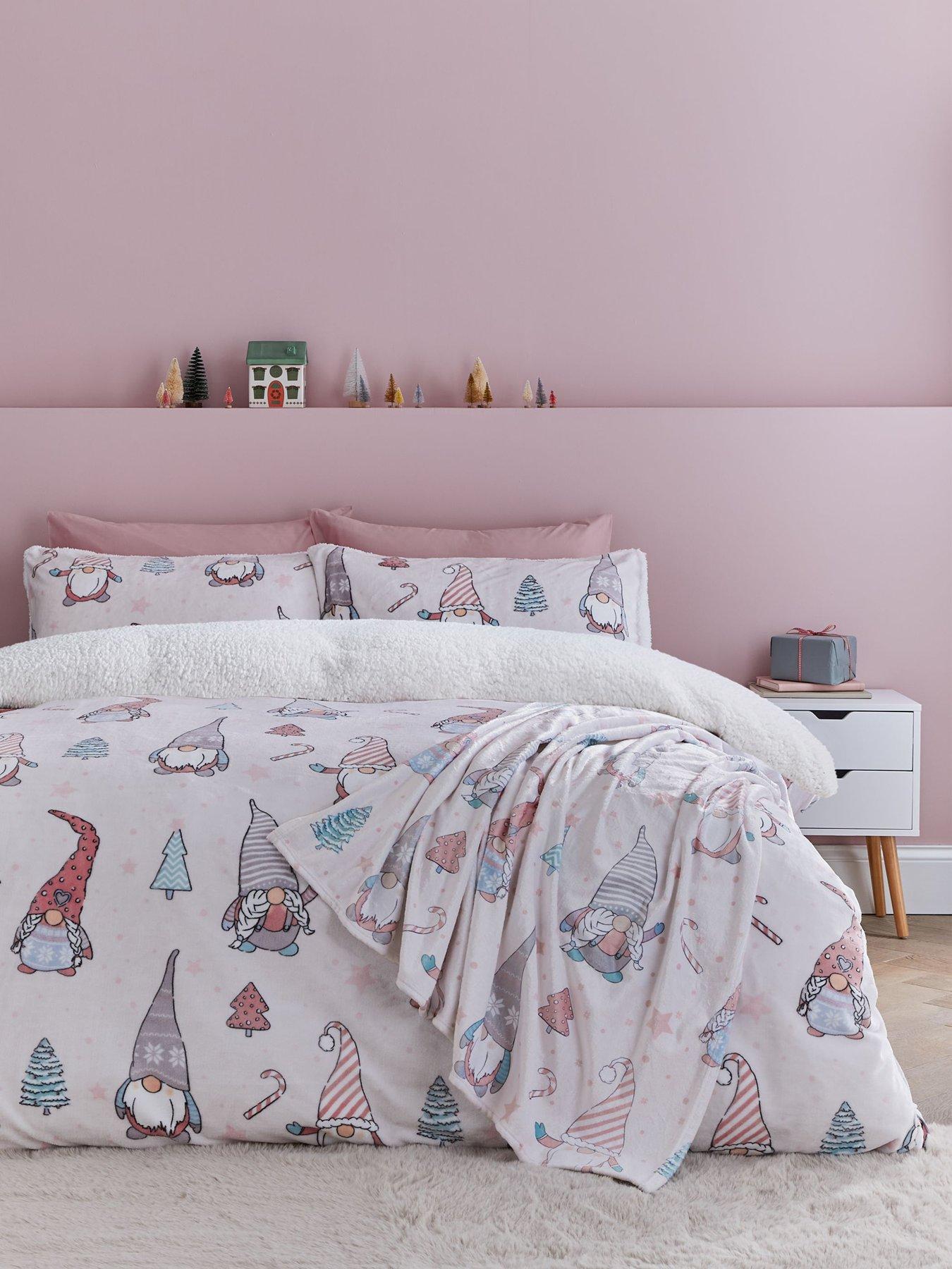 Catherine Lansfield Christmas Festive Gnomes Cosy Fleece Duvet Cover Set - Pink