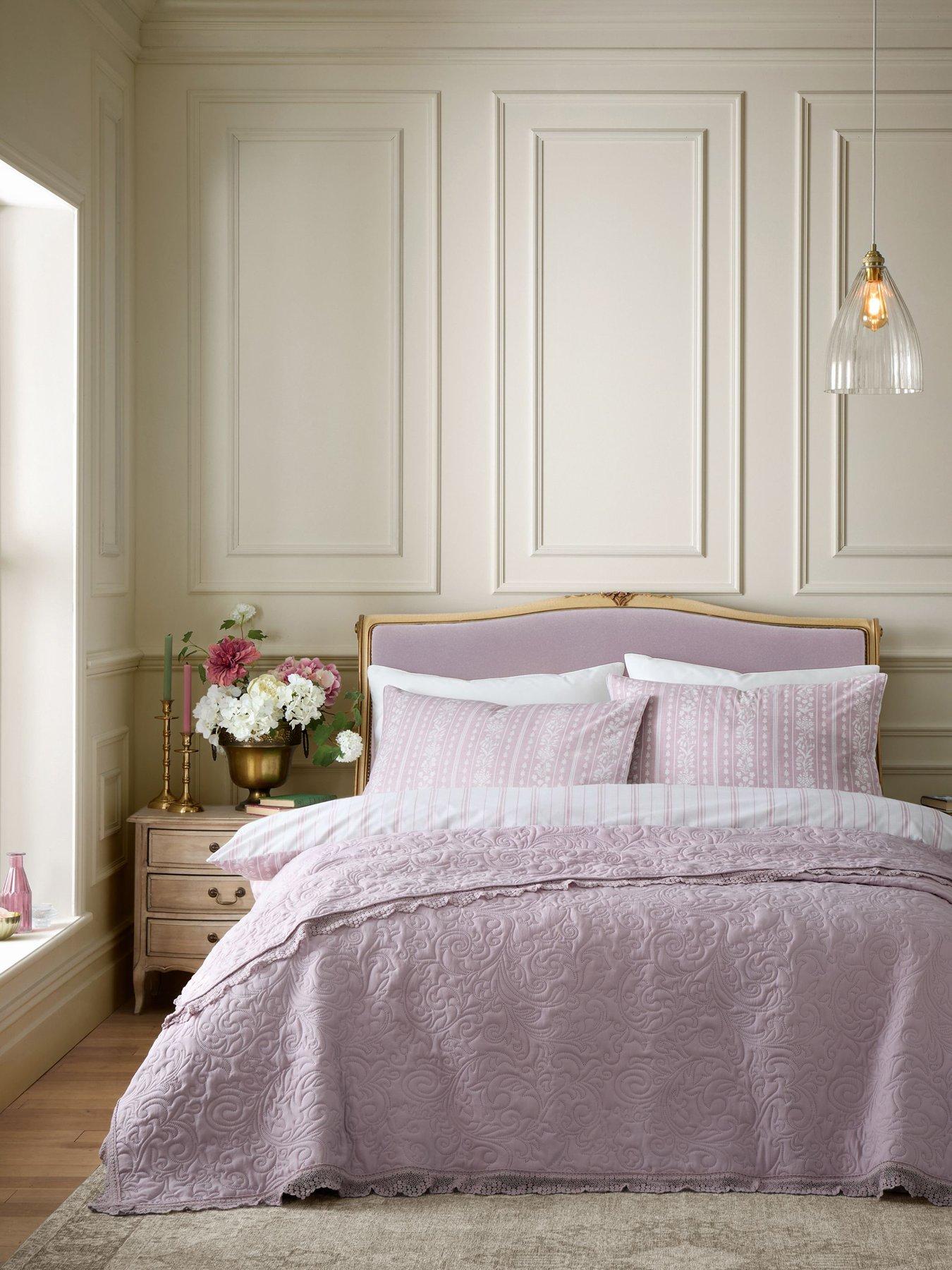 bridgerton-by-catherine-lansfield-silhouette-lace-bedspread-throw