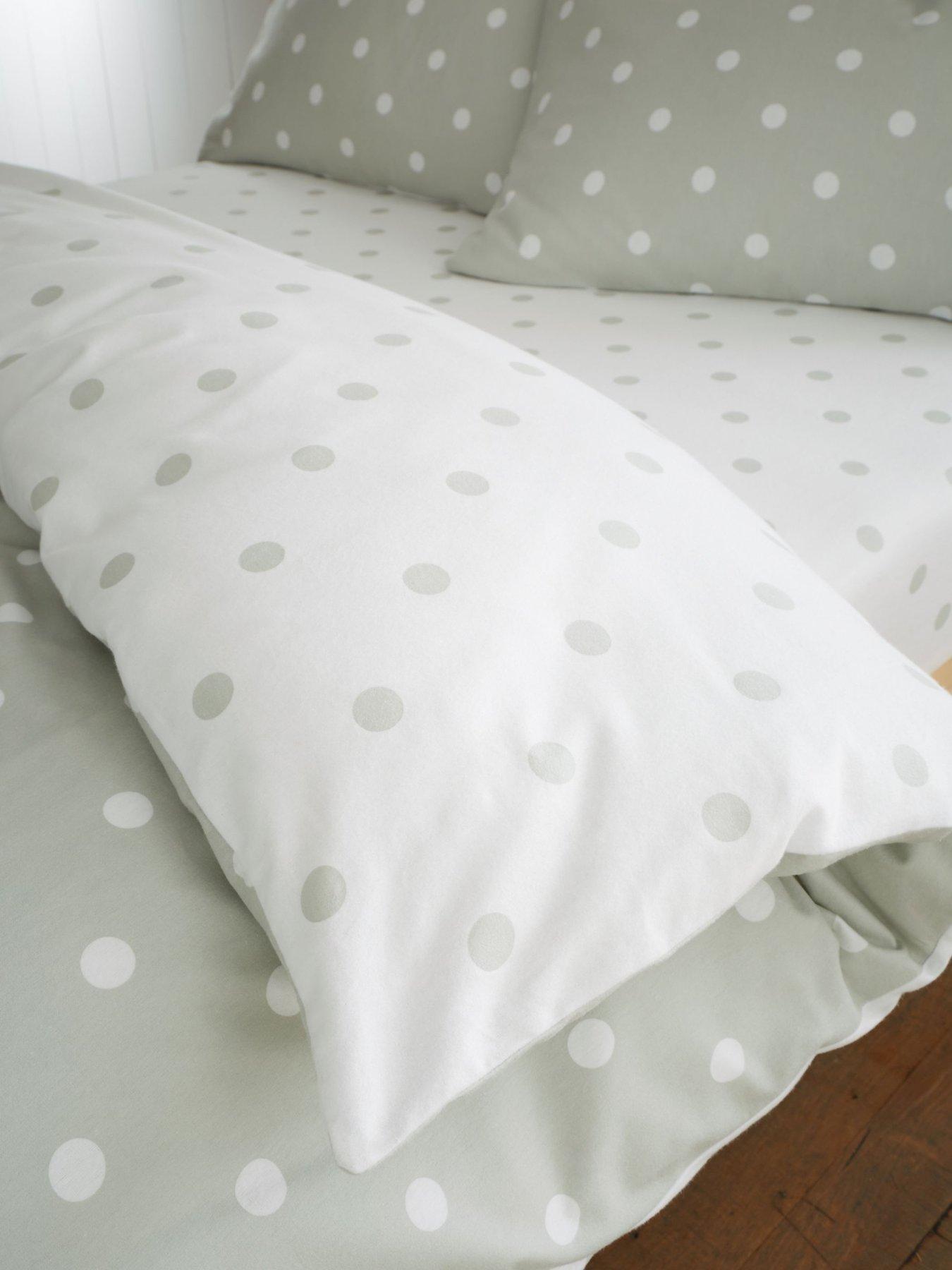Image 3 of 3 of Catherine Lansfield Polka Dot 100% Brushed Cotton Fitted Sheet