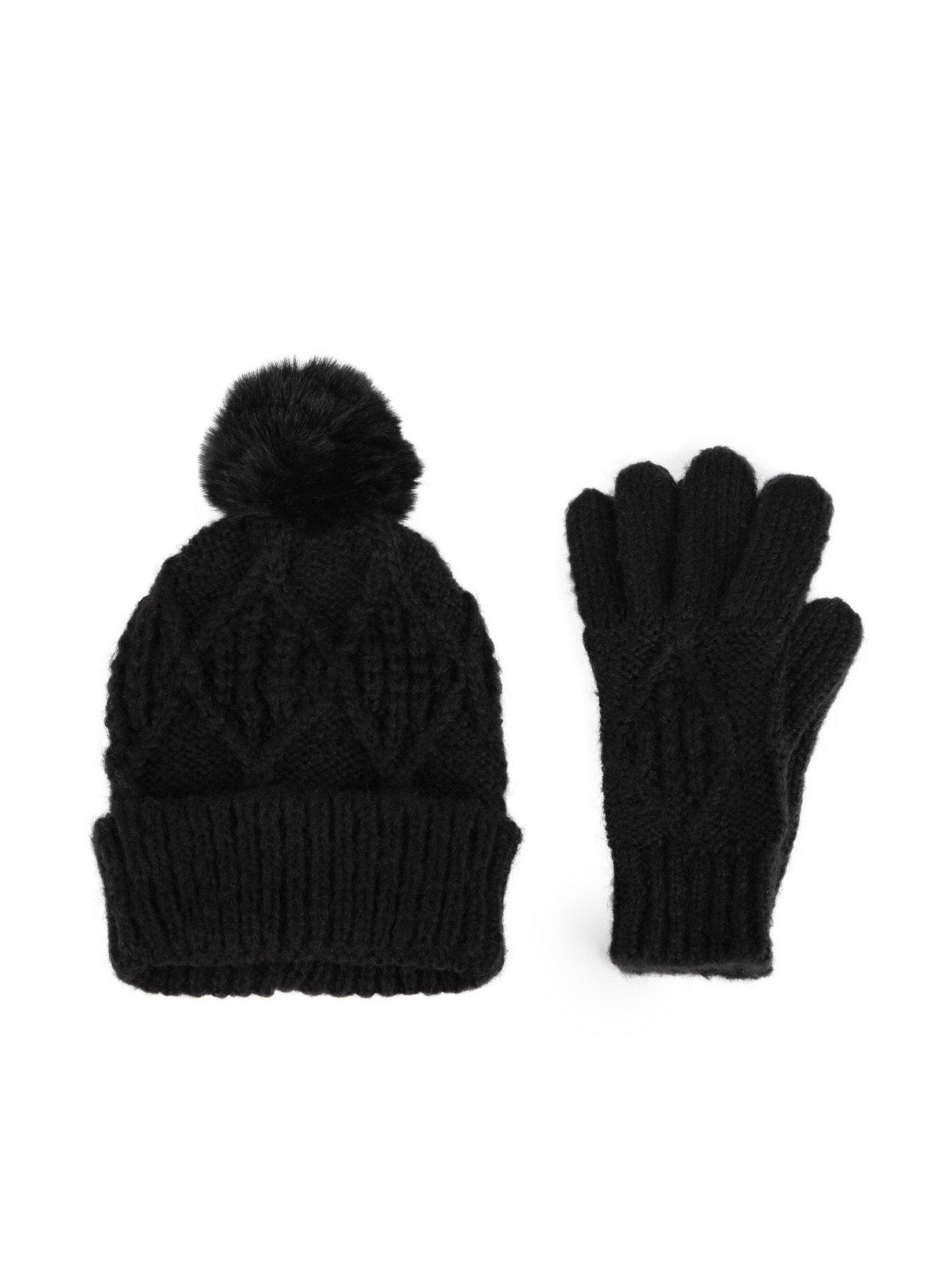 totes-knitted-hat-and-glove-set