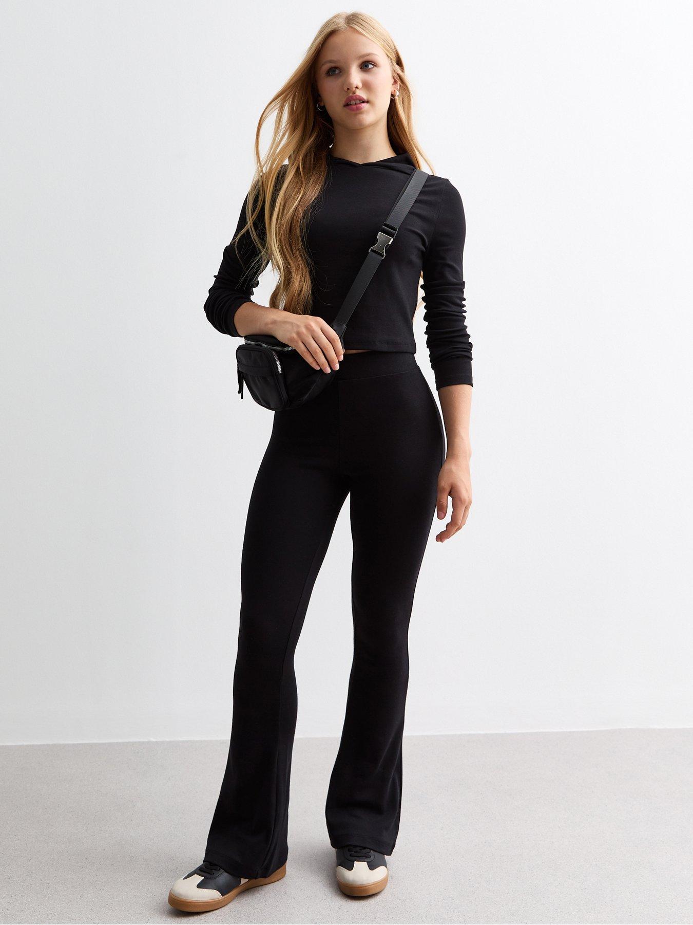 Image 2 of 4 of New Look 915 Girls Long Sleeve Hoodie - Black