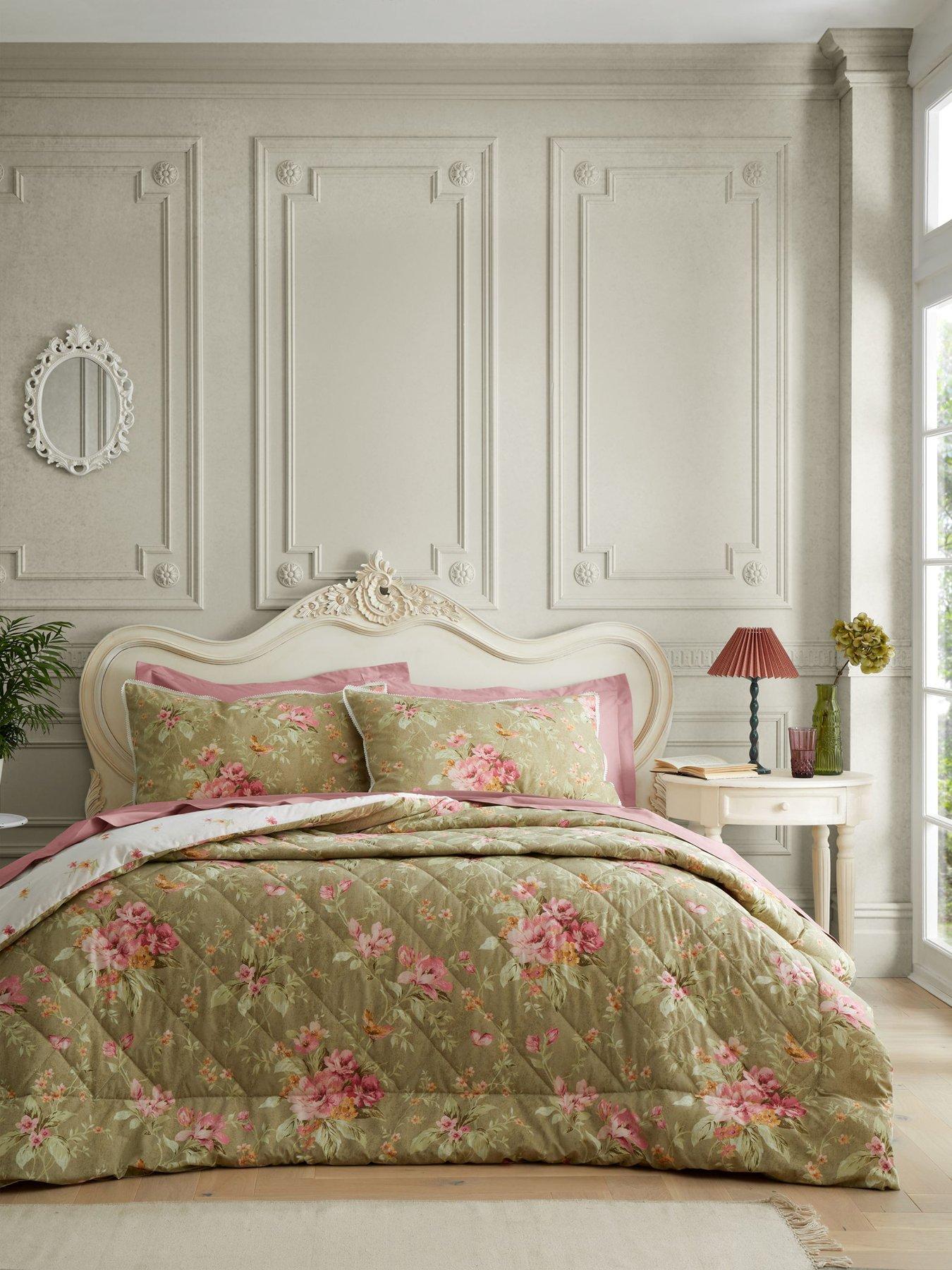 bridgerton-by-catherine-lansfield-penelope-floral-bedspread-throw