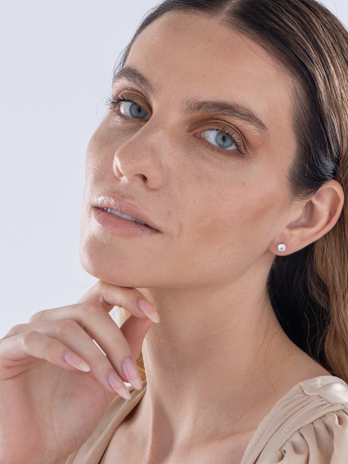 Image 5 of 5 of Love DIAMOND Diamond Stud Earrings G VS+ Lab Grown