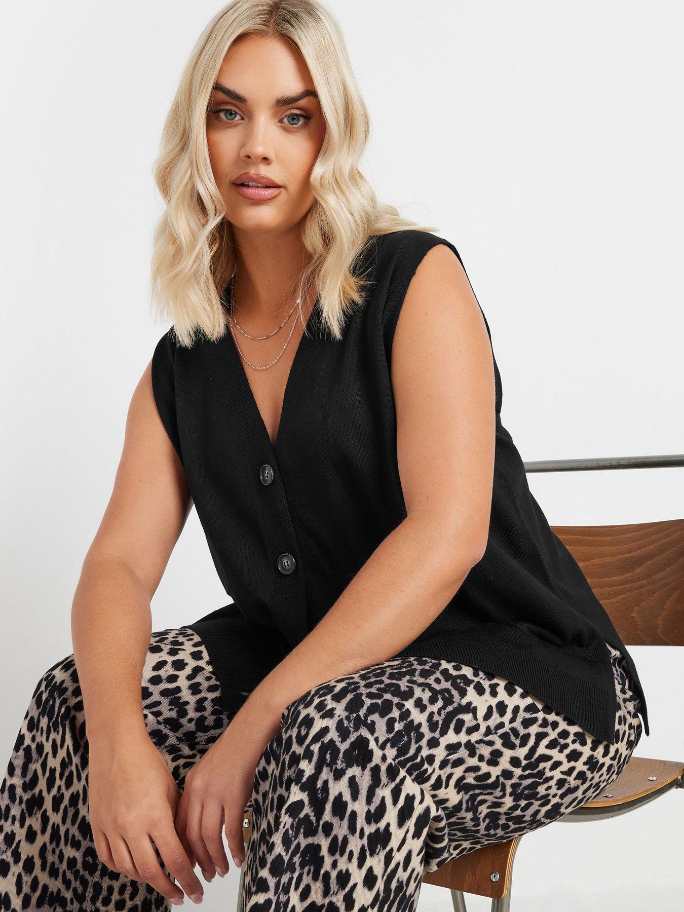  image of yours-curve-knitted-button-vest-black