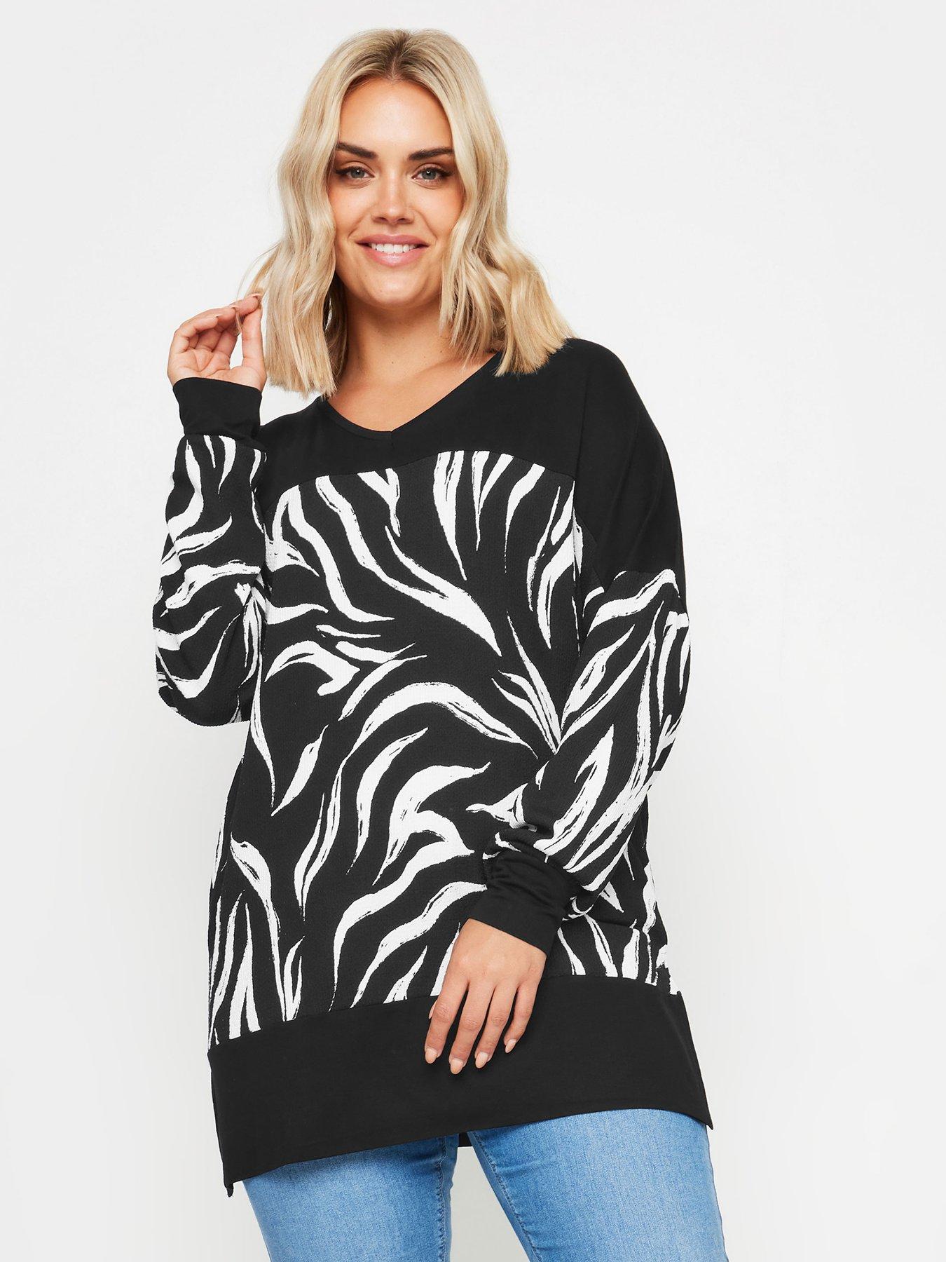 undefined Curve Abstract Print Top - Black