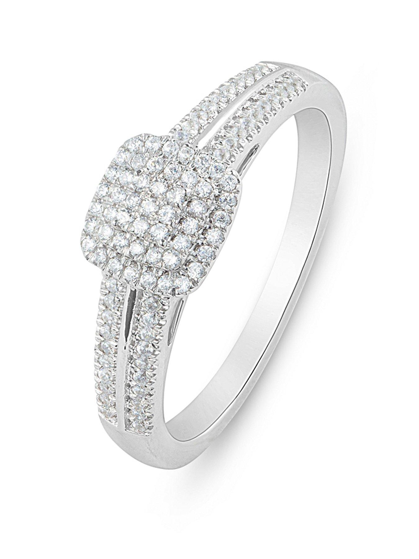 Love DIAMOND Cluster Diamond Ring