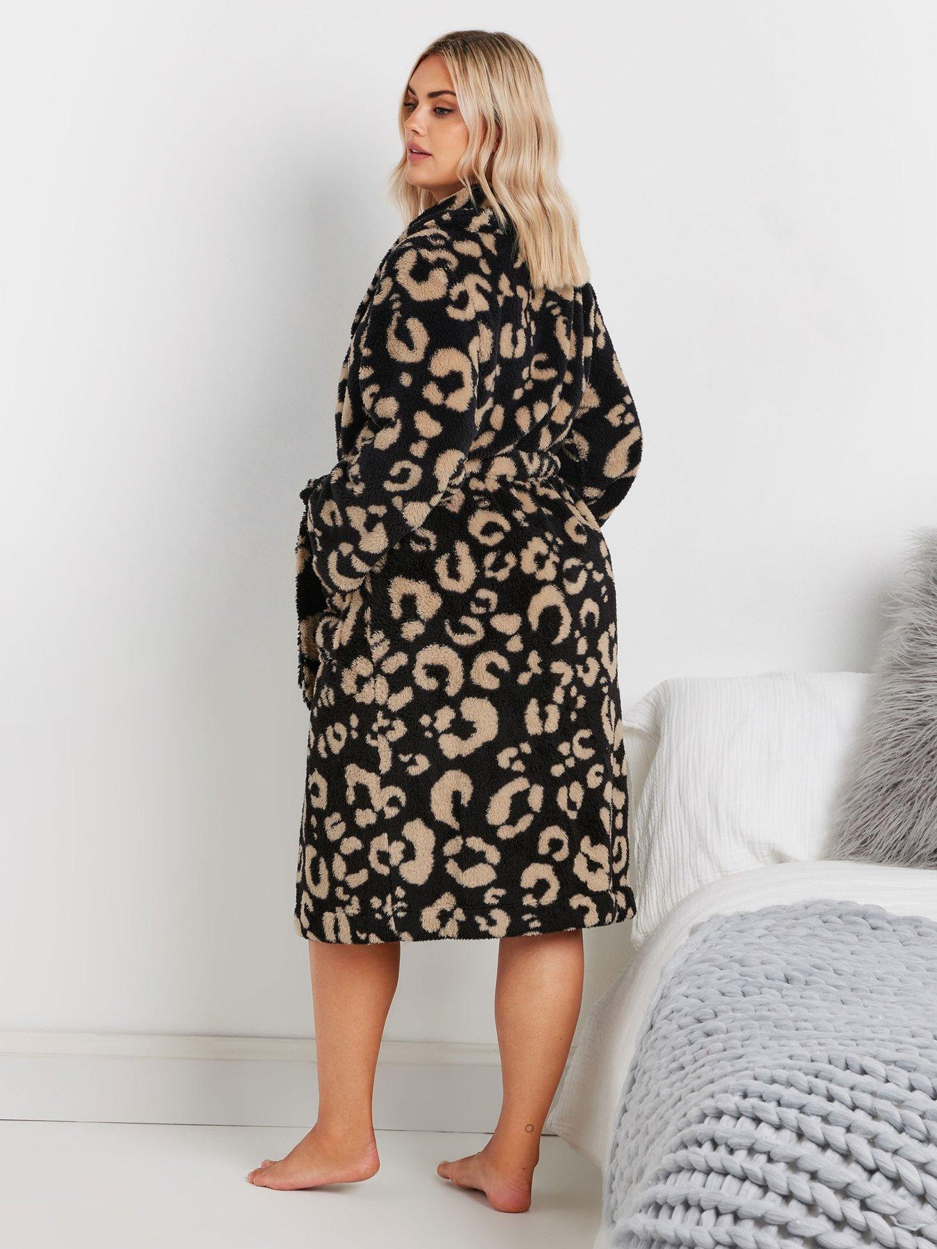 Image 2 of 4 of Yours Curve Fluffy Animal Shawl Collar Robe - Black