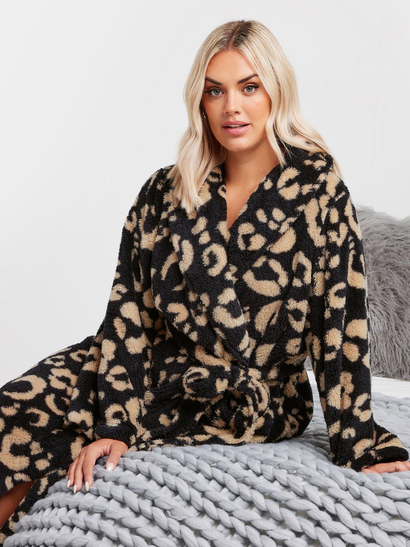 Image 3 of 4 of Yours Curve Fluffy Animal Shawl Collar Robe - Black
