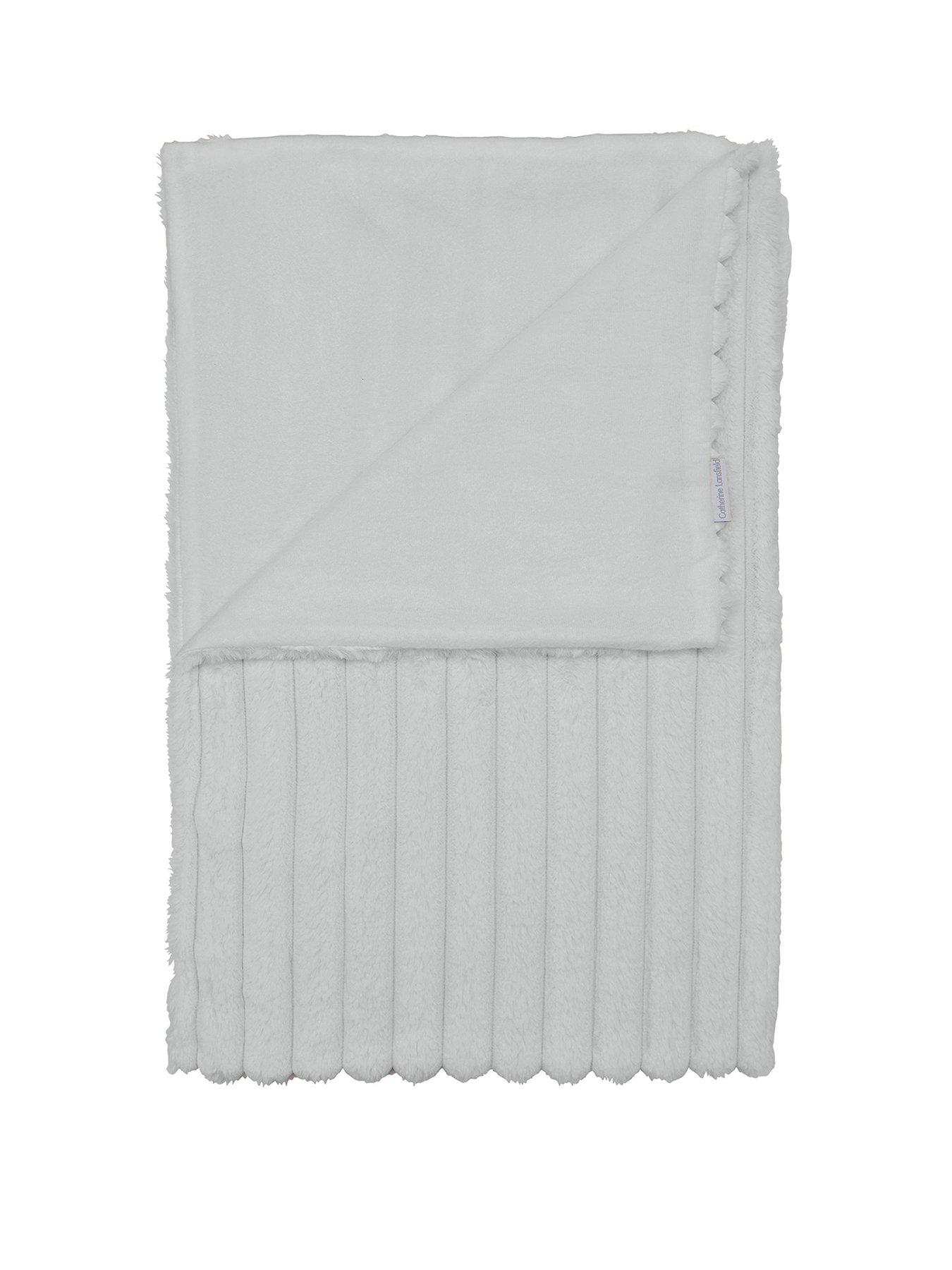 Image 2 of 5 of Catherine Lansfield Cosy Ribbed Throw